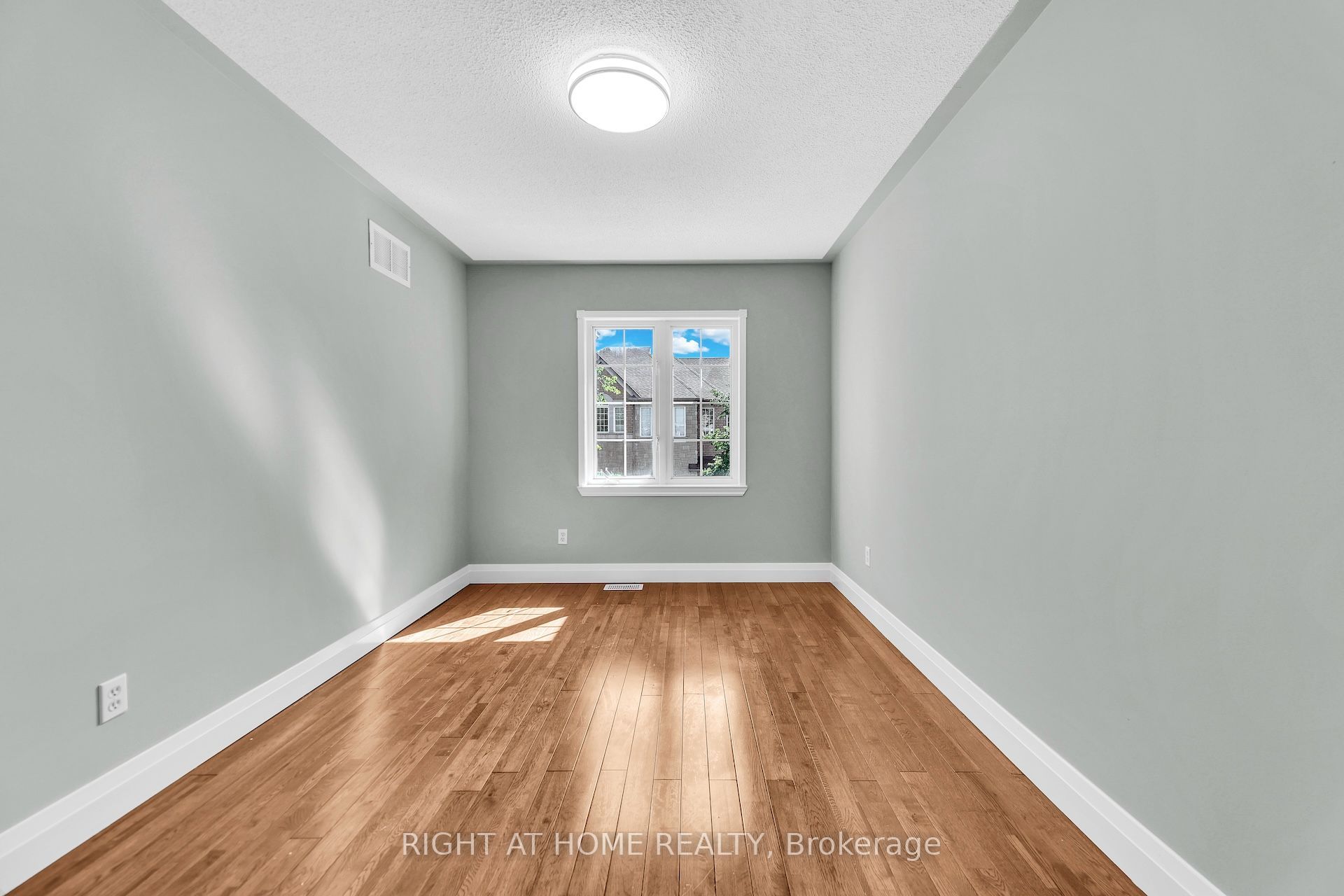 5260 Mcfarren Boulevard 7 Property Photo 22