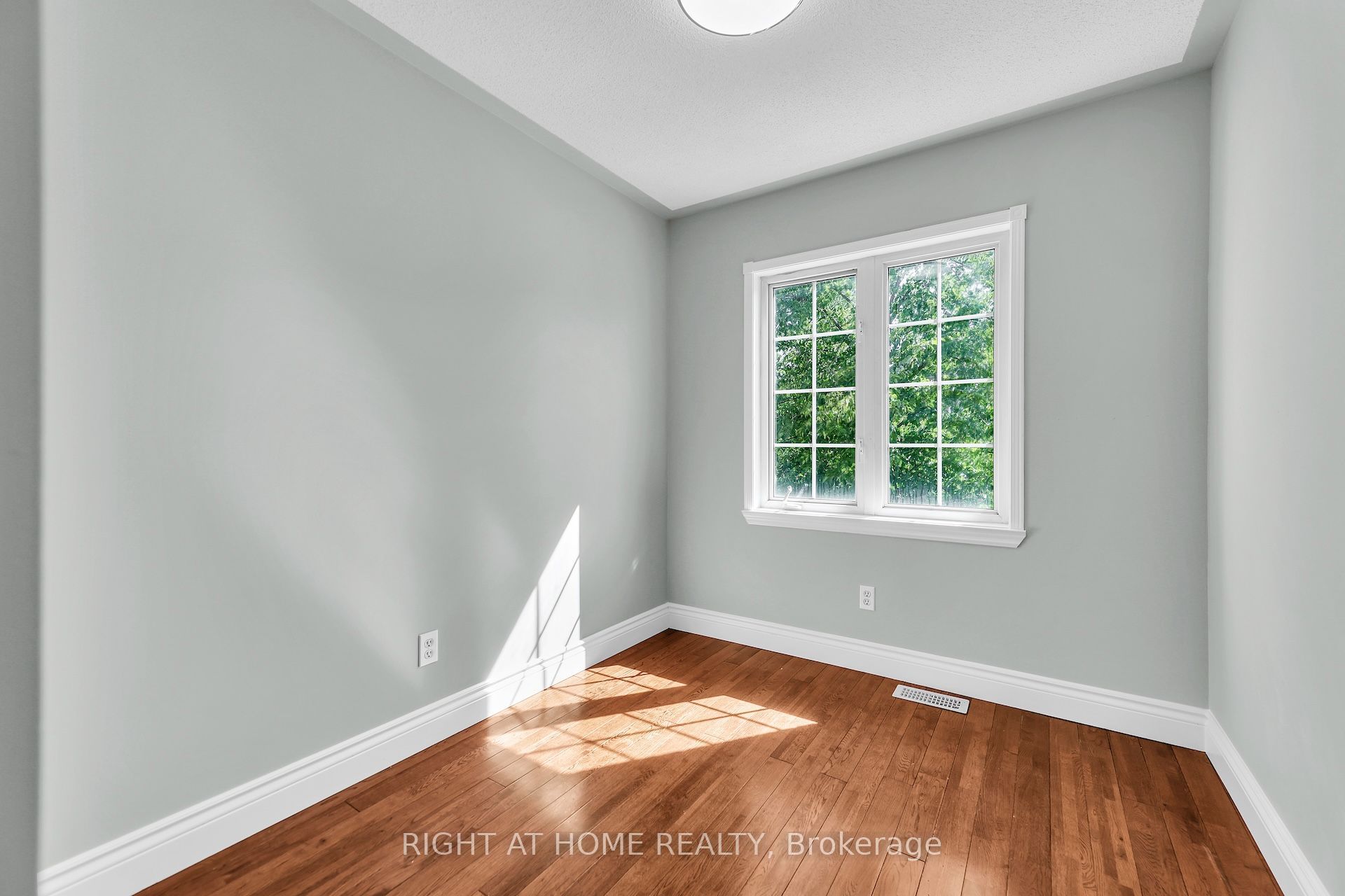 5260 Mcfarren Boulevard 7 Property Photo 24