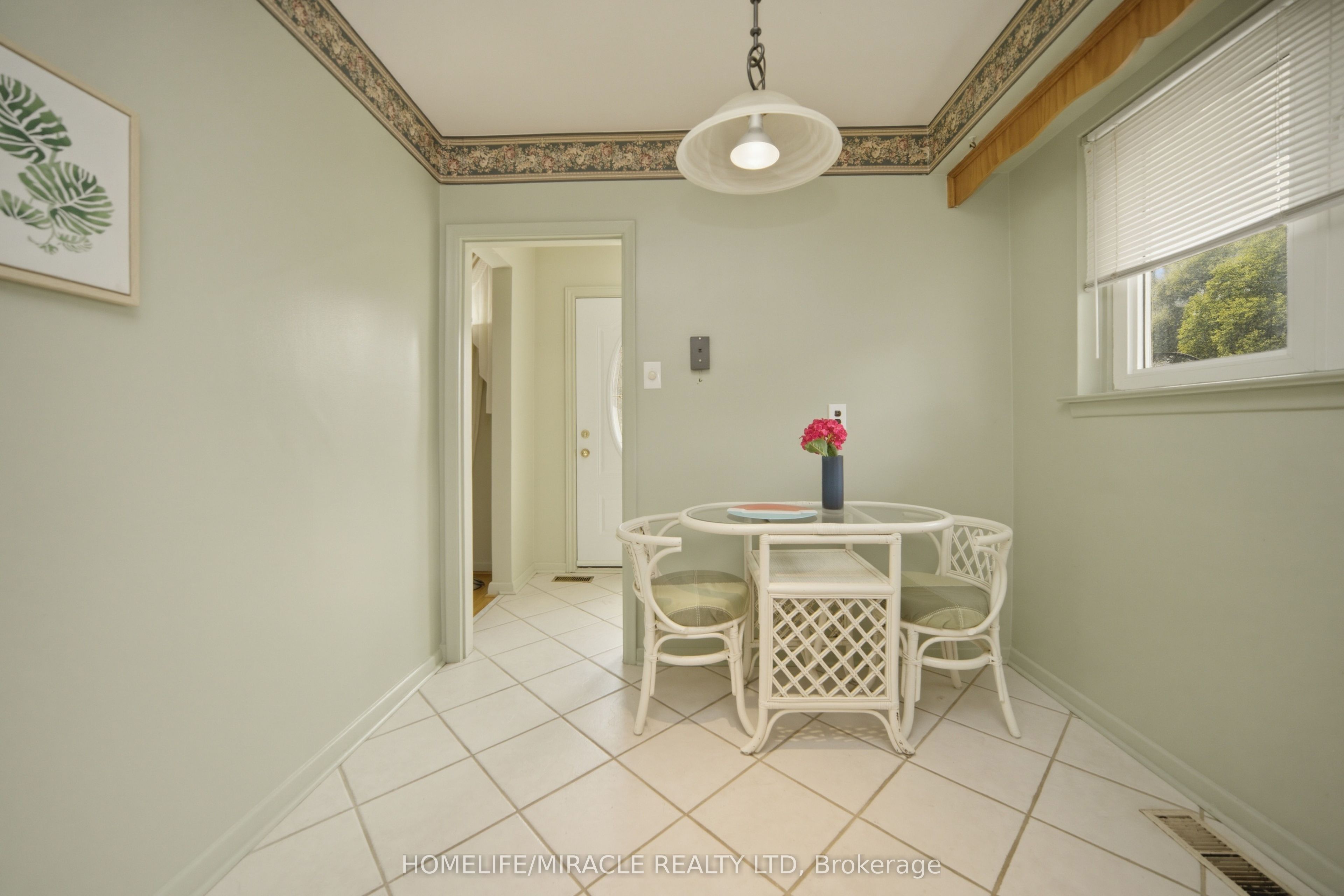 7089 Landen Court Property Photo 10