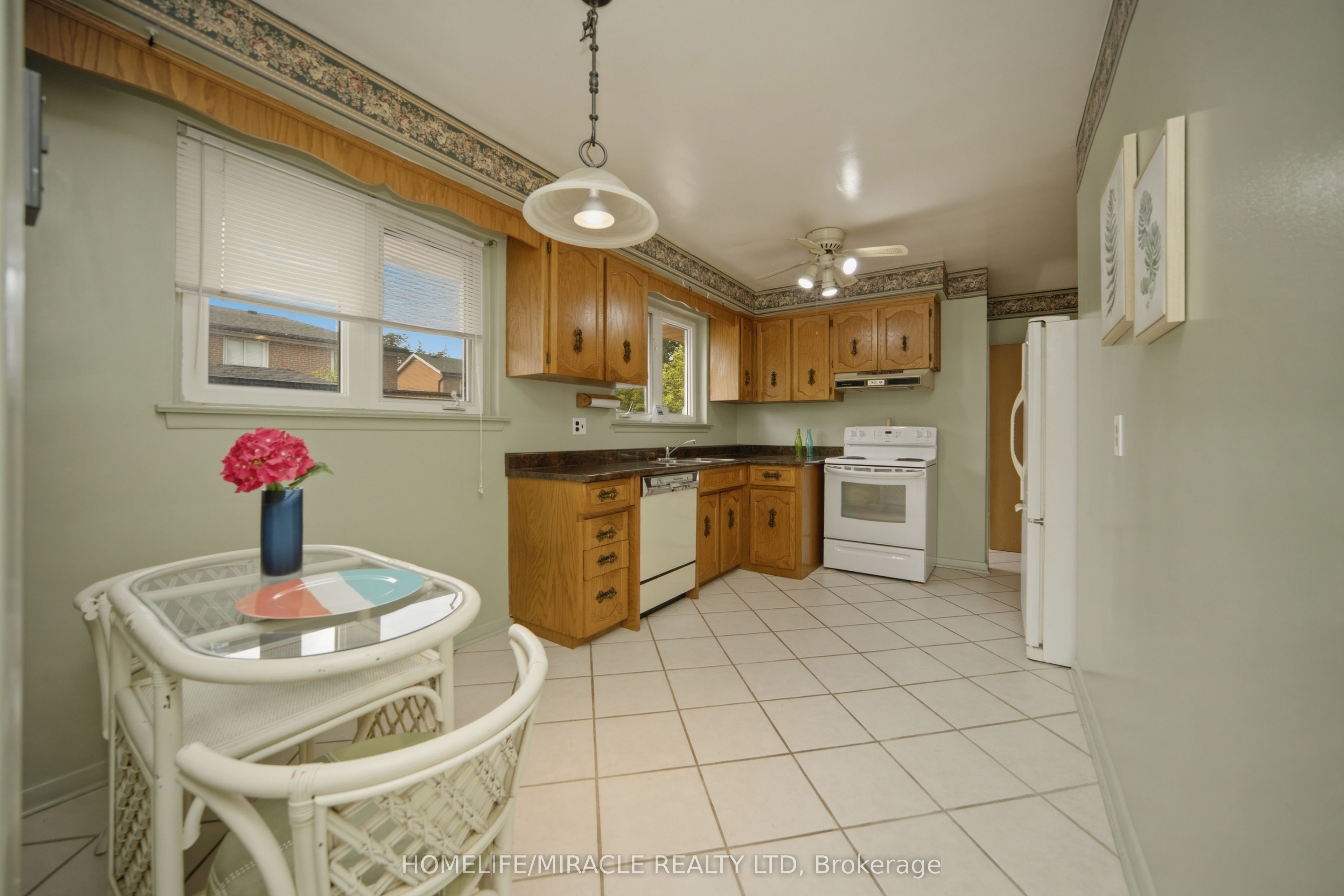7089 Landen Court Property Photo 14