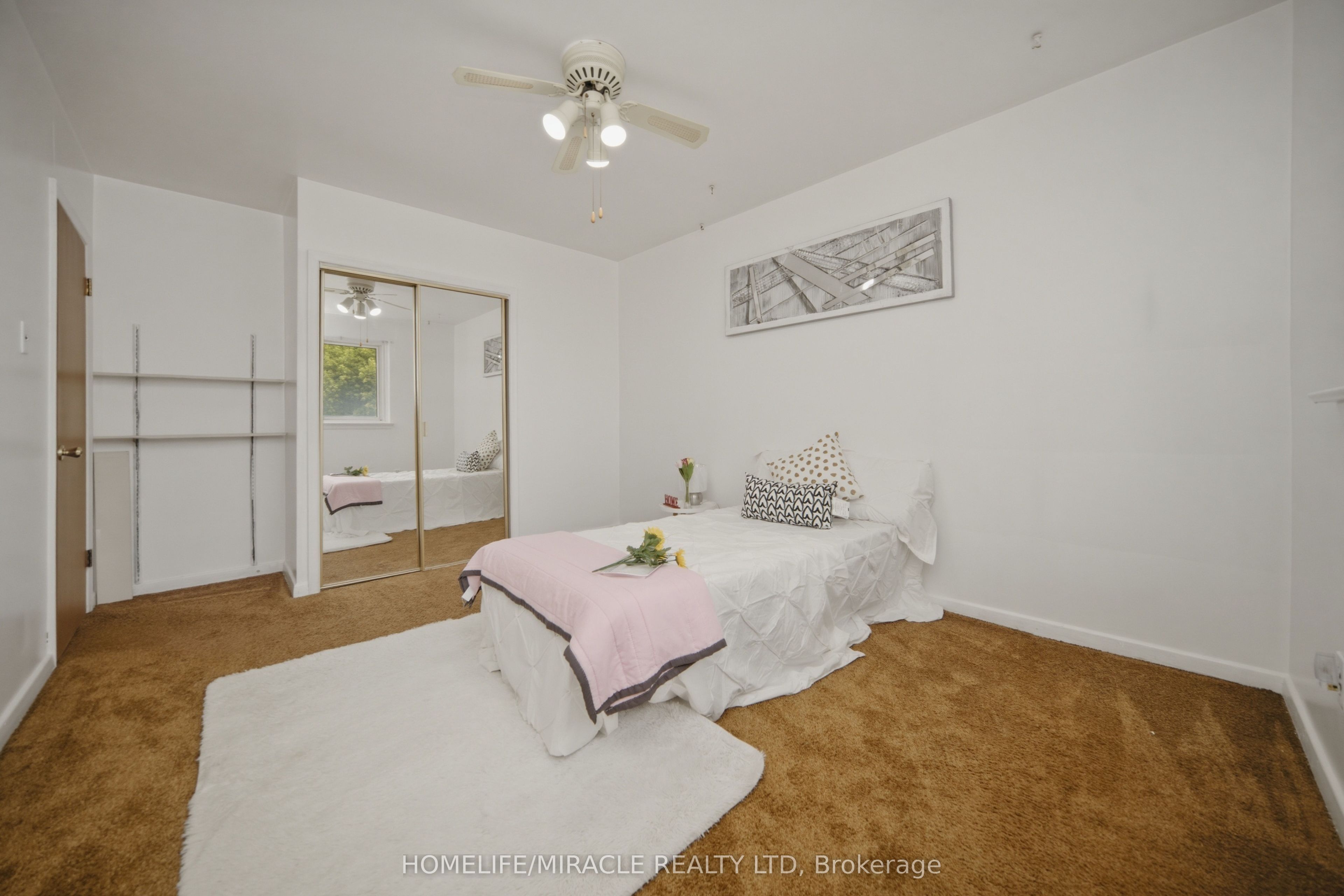 7089 Landen Court Property Photo 16