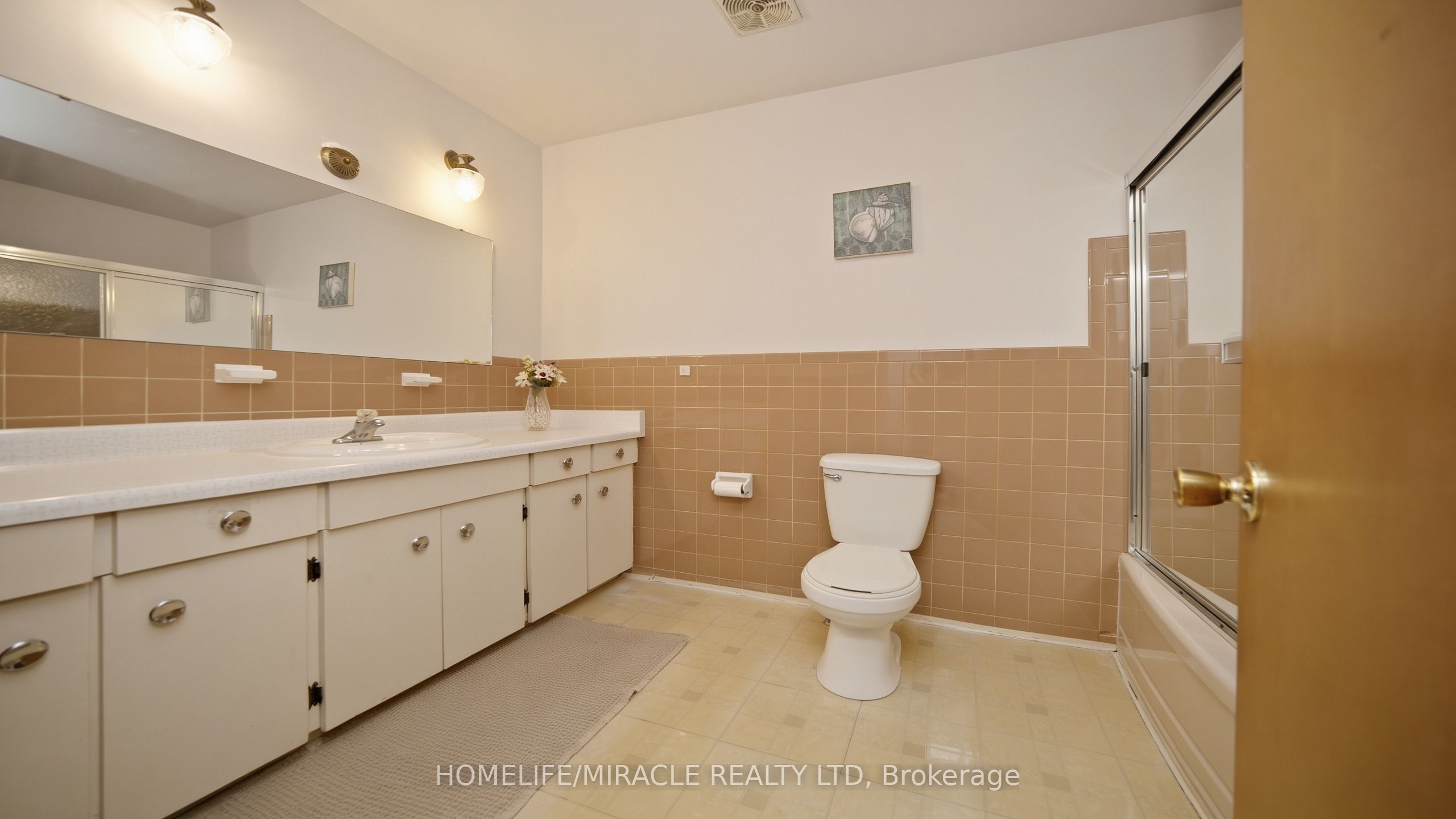 7089 Landen Court Property Photo 21