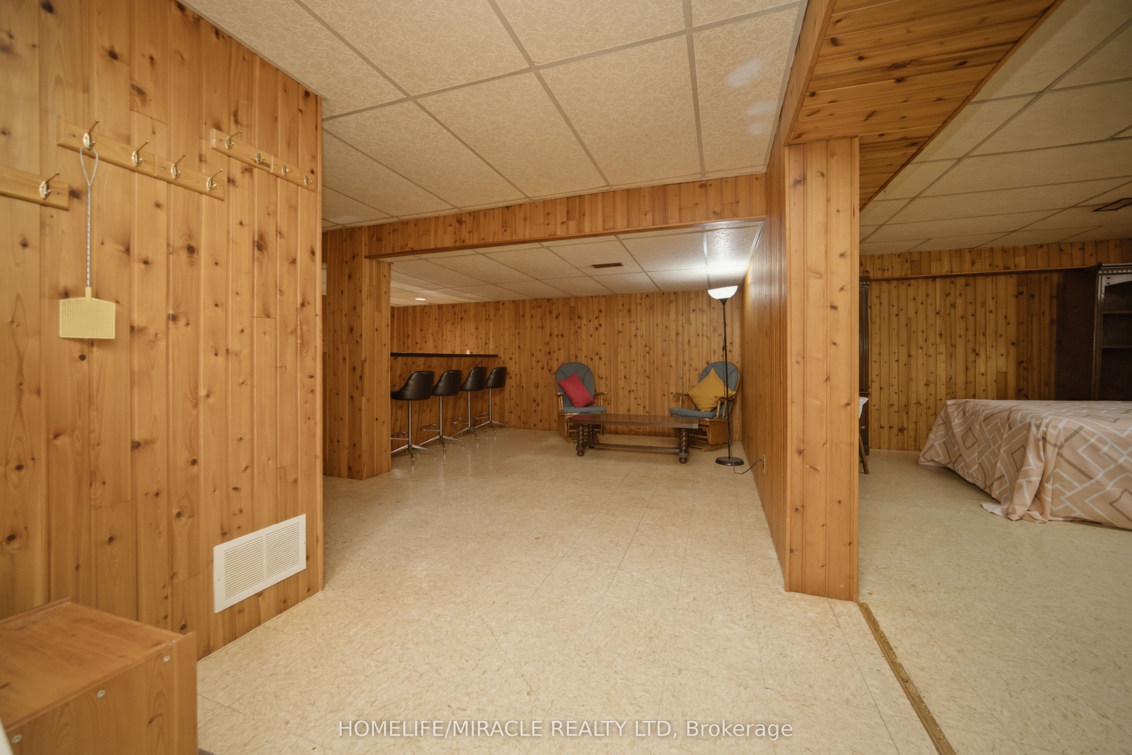 7089 Landen Court Property Photo 24