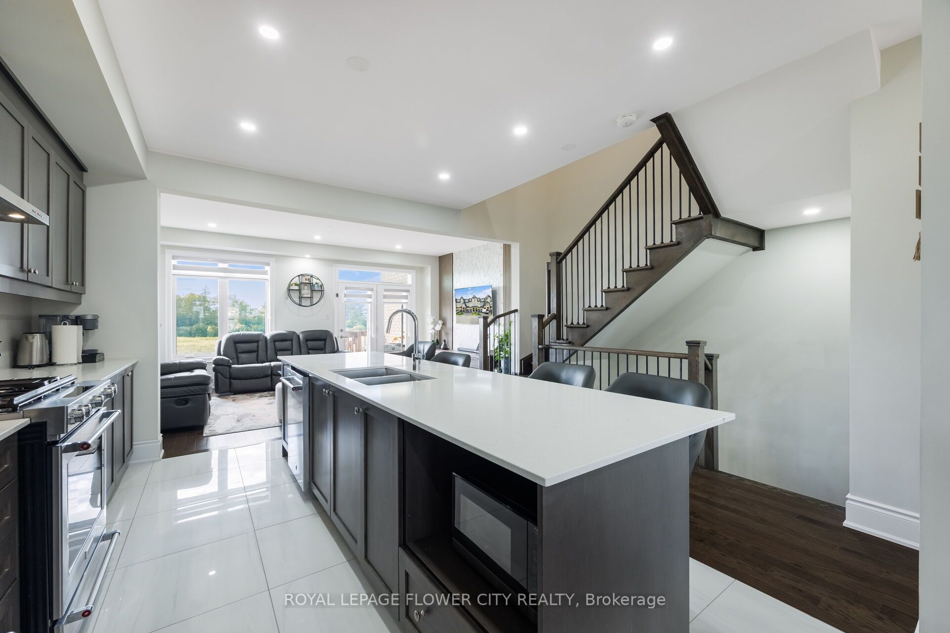 62 Foxsparrow Road Property Photo 24