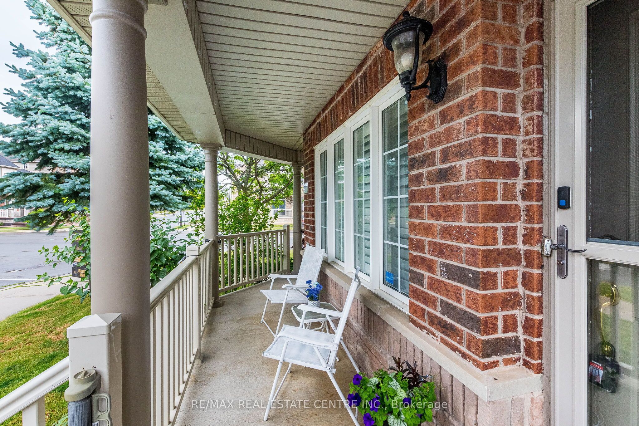1244 Field Drive Property Photo 6