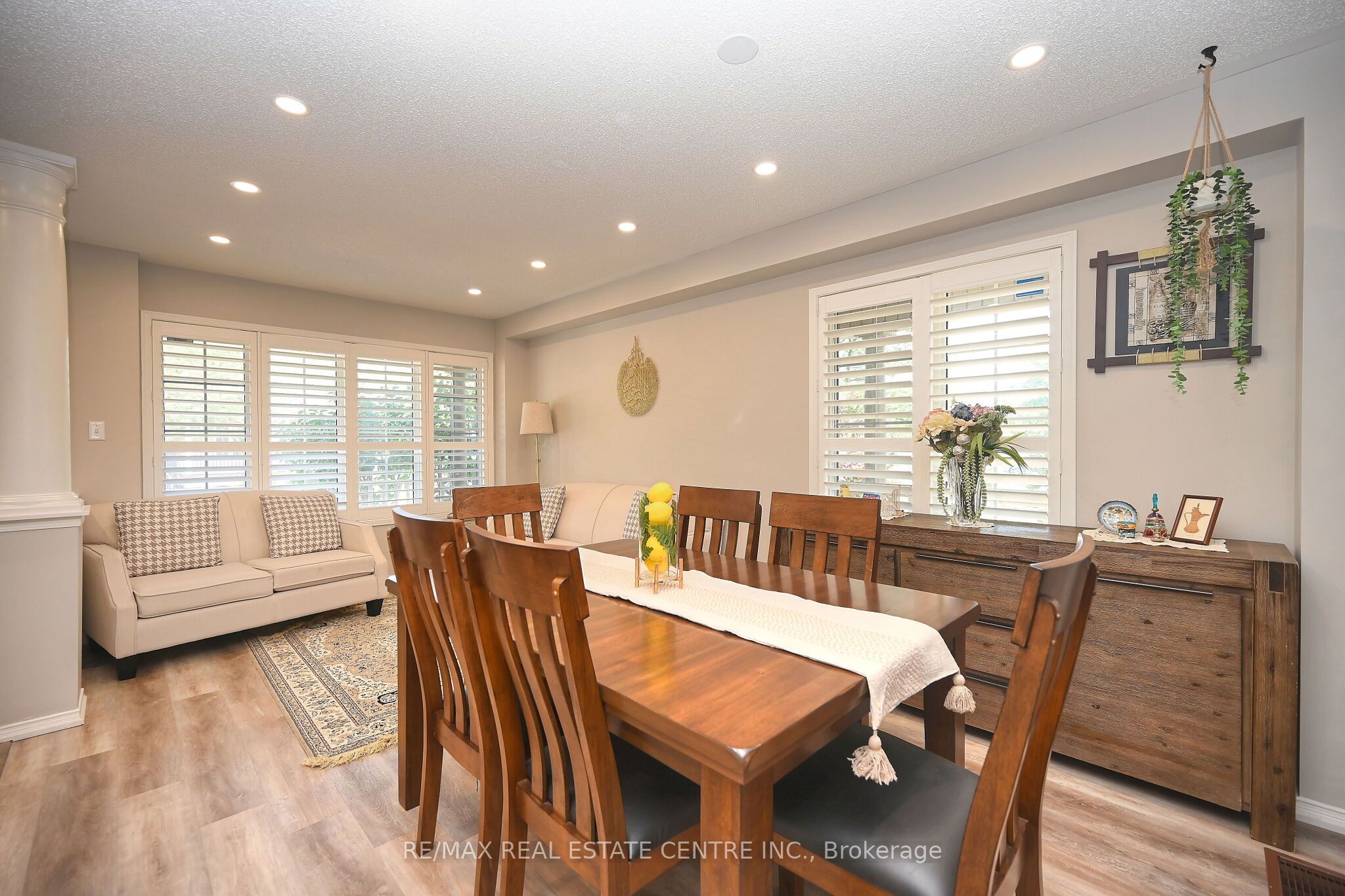 1244 Field Drive Property Photo 10