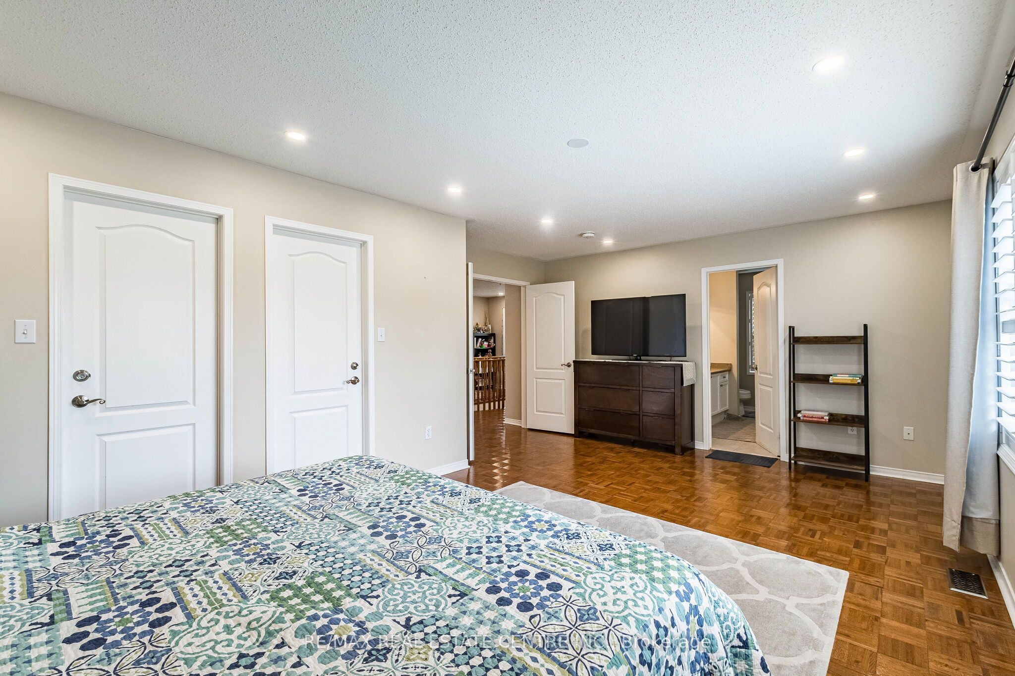 1244 Field Drive Property Photo 22