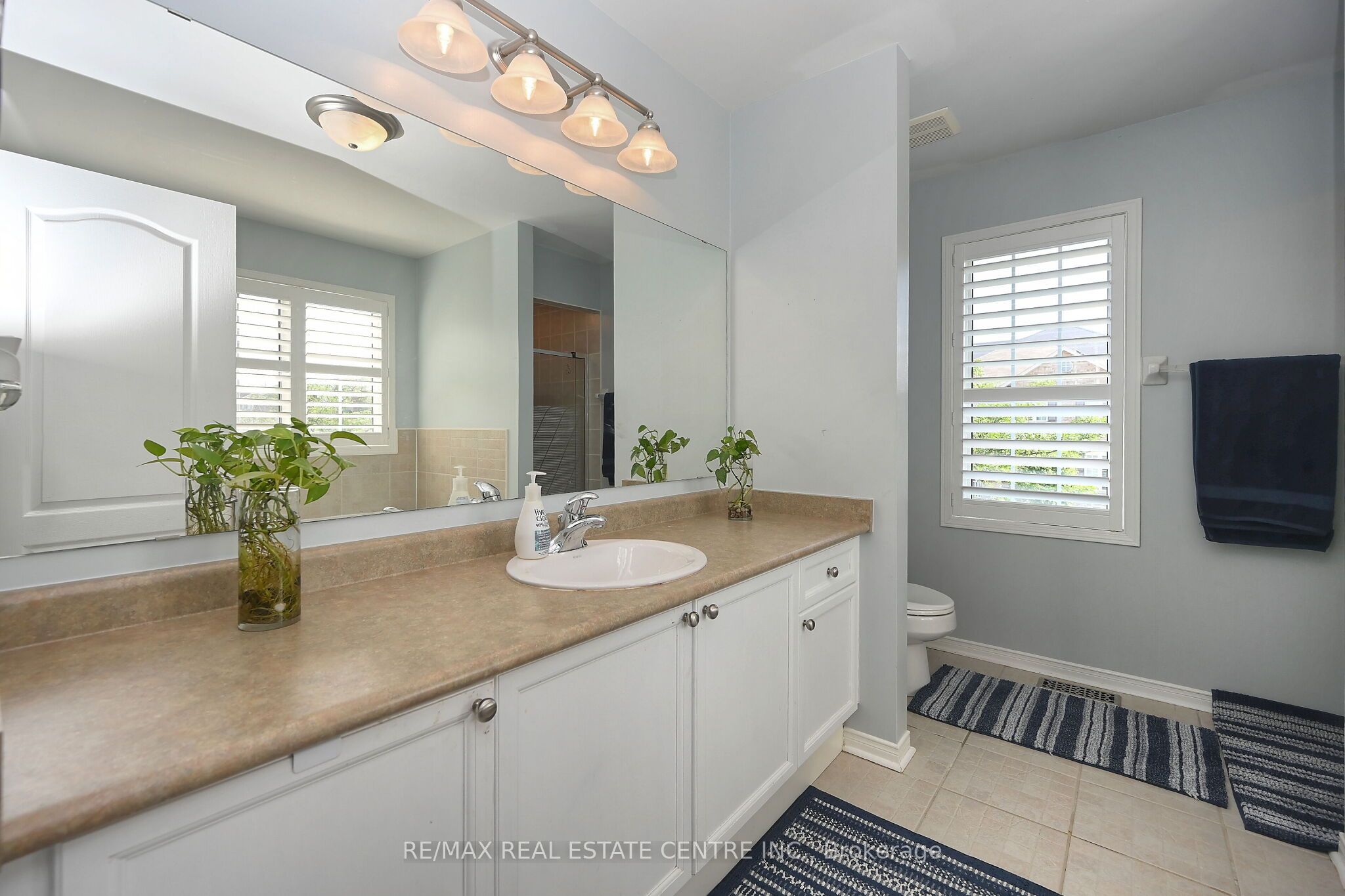1244 Field Drive Property Photo 23