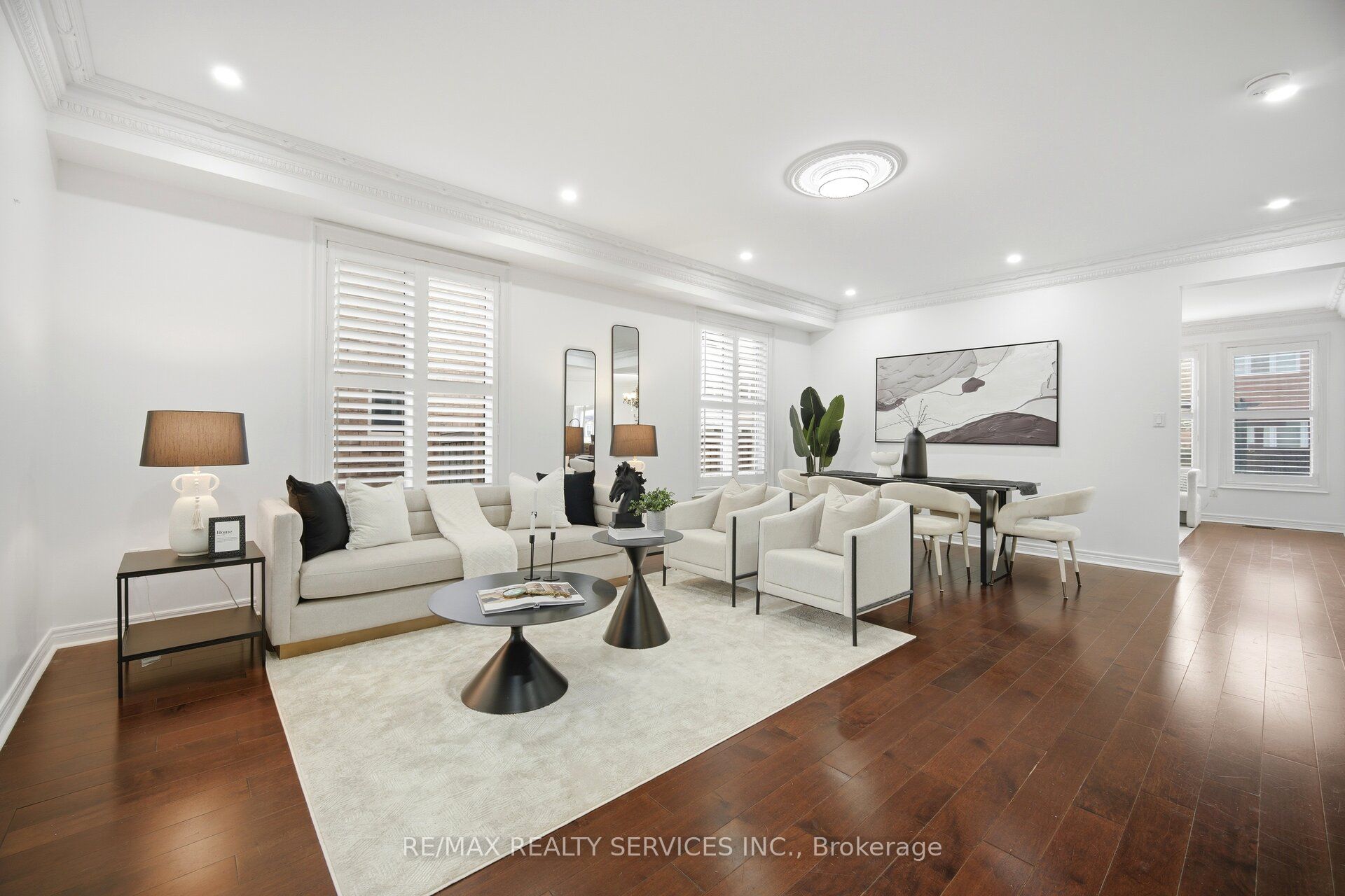 6 Snapdragon Square Property Photo 5