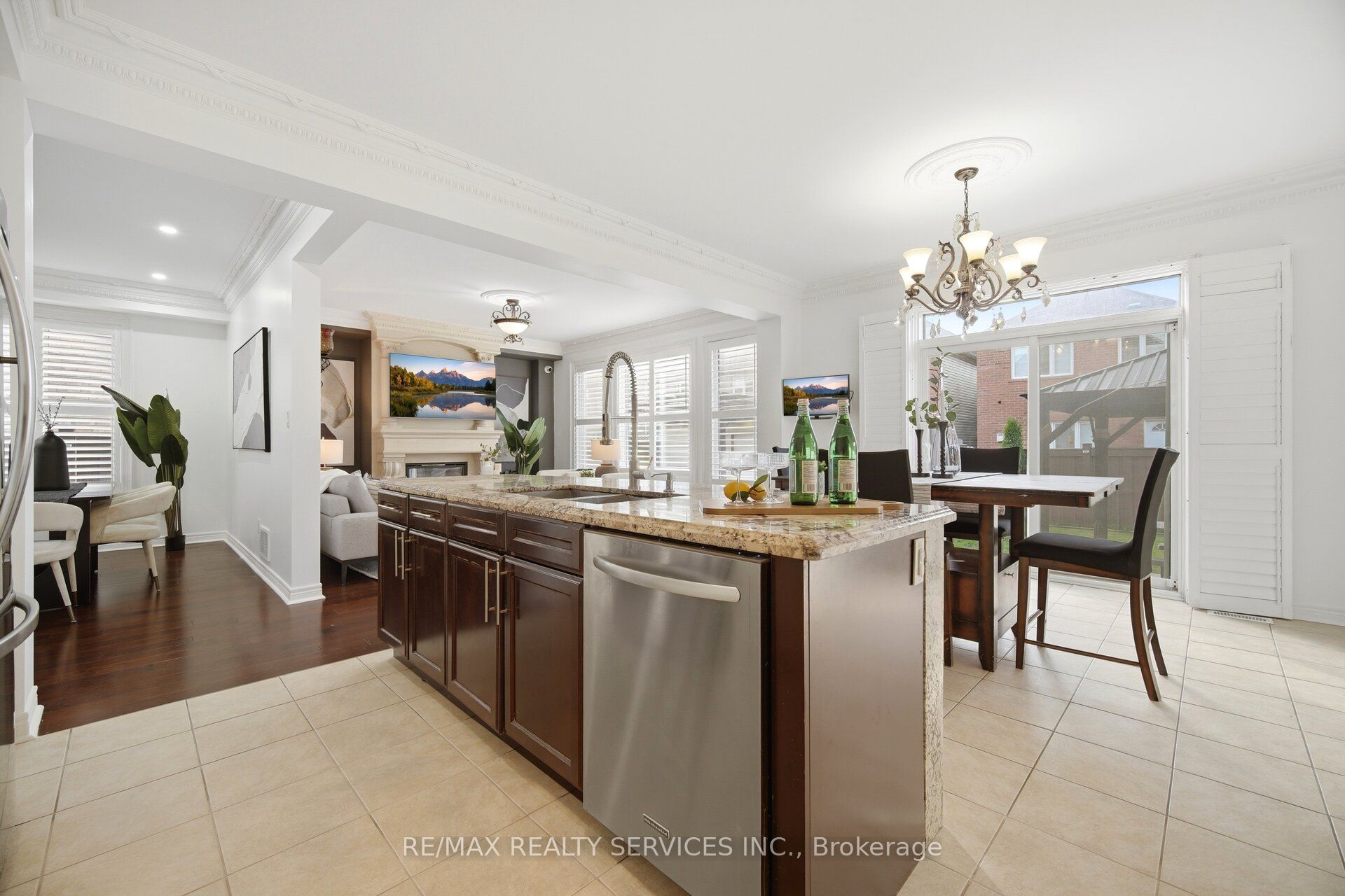 6 Snapdragon Square Property Photo 9