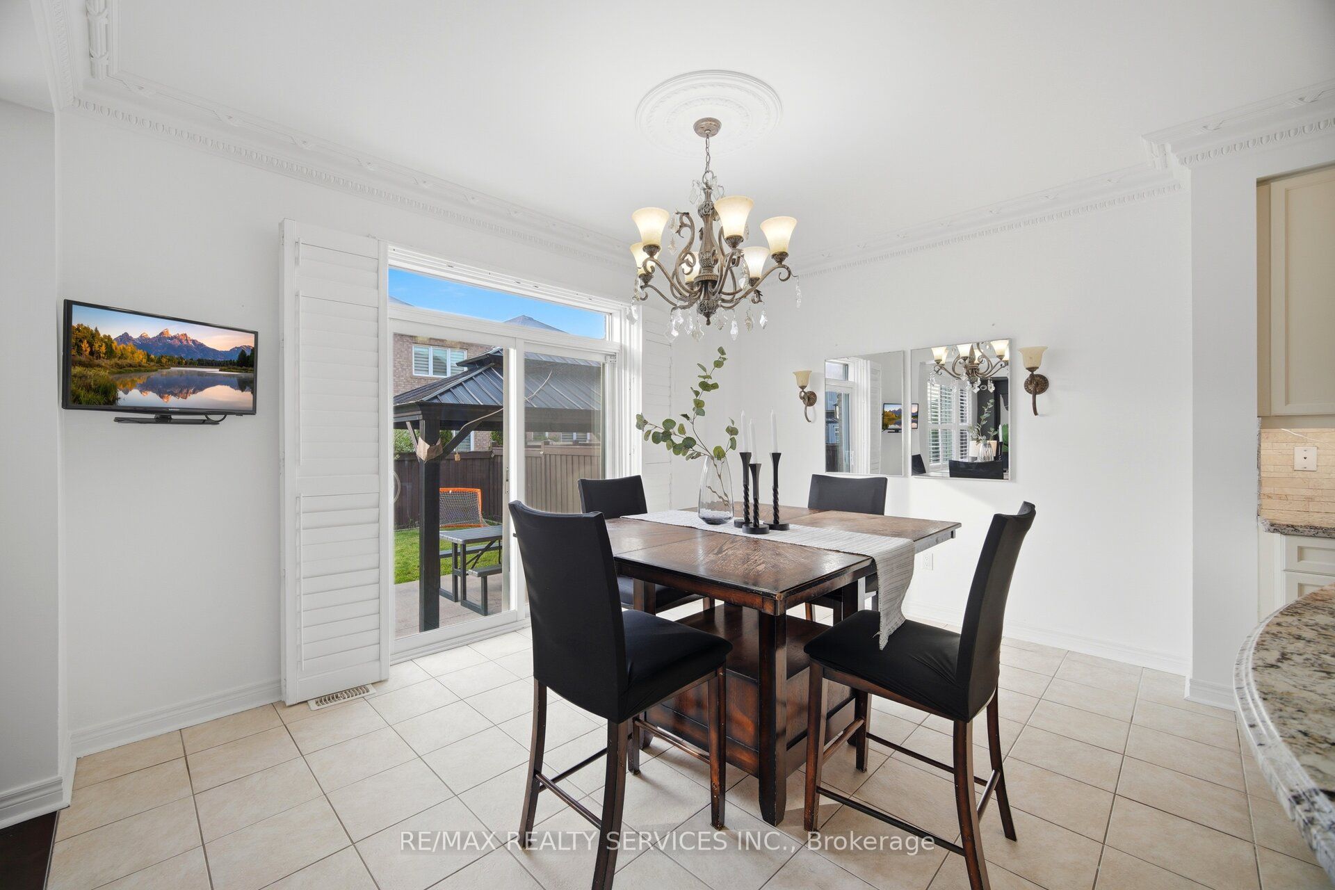 6 Snapdragon Square Property Photo 13
