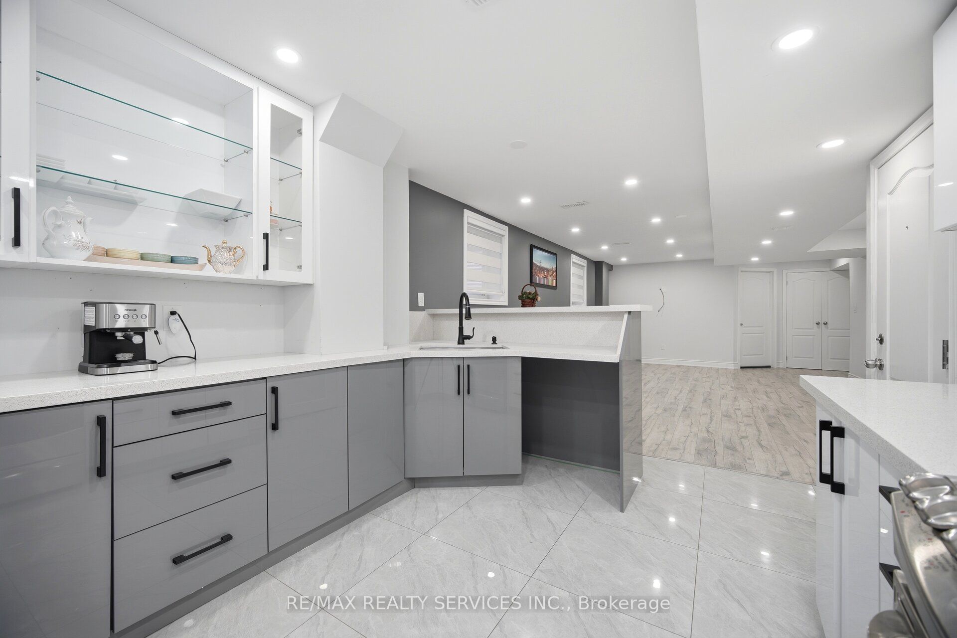 6 Snapdragon Square Property Photo 34
