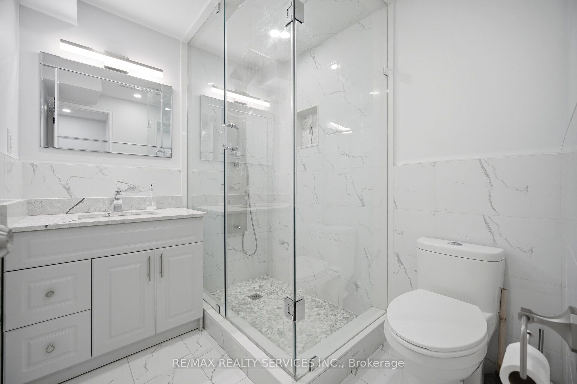 6 Snapdragon Square Property Photo 40