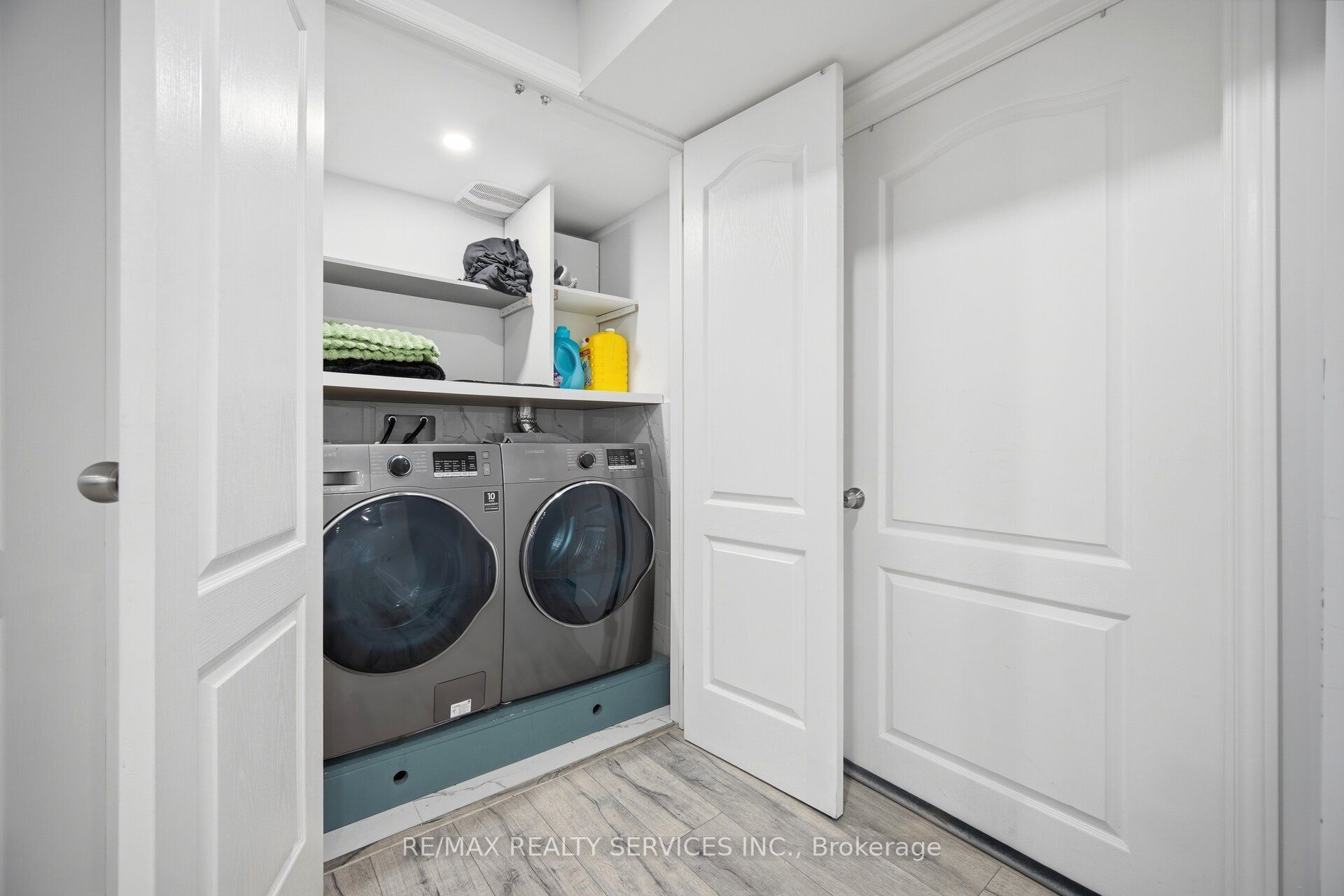 6 Snapdragon Square Property Photo 41