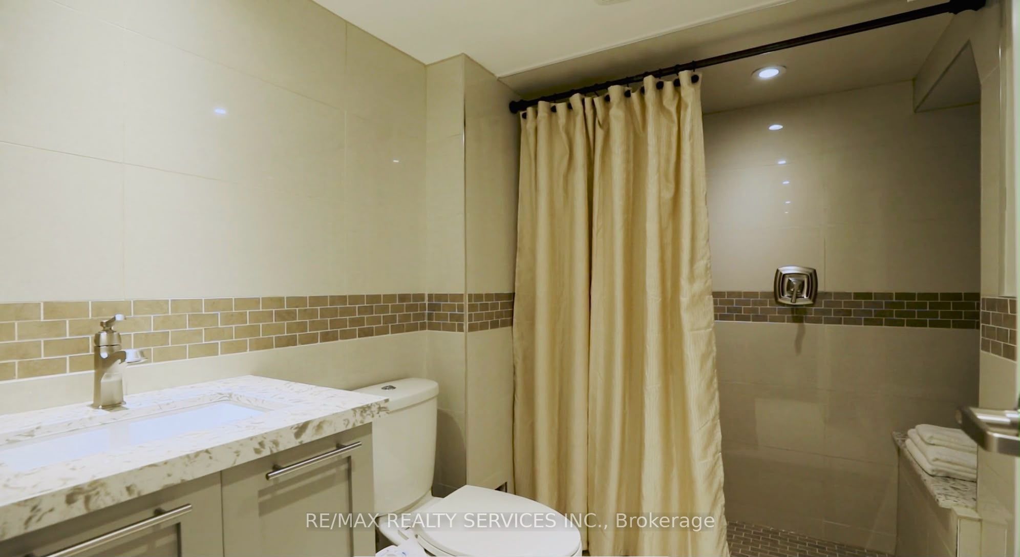1543 Polesden Drive Property Photo 13