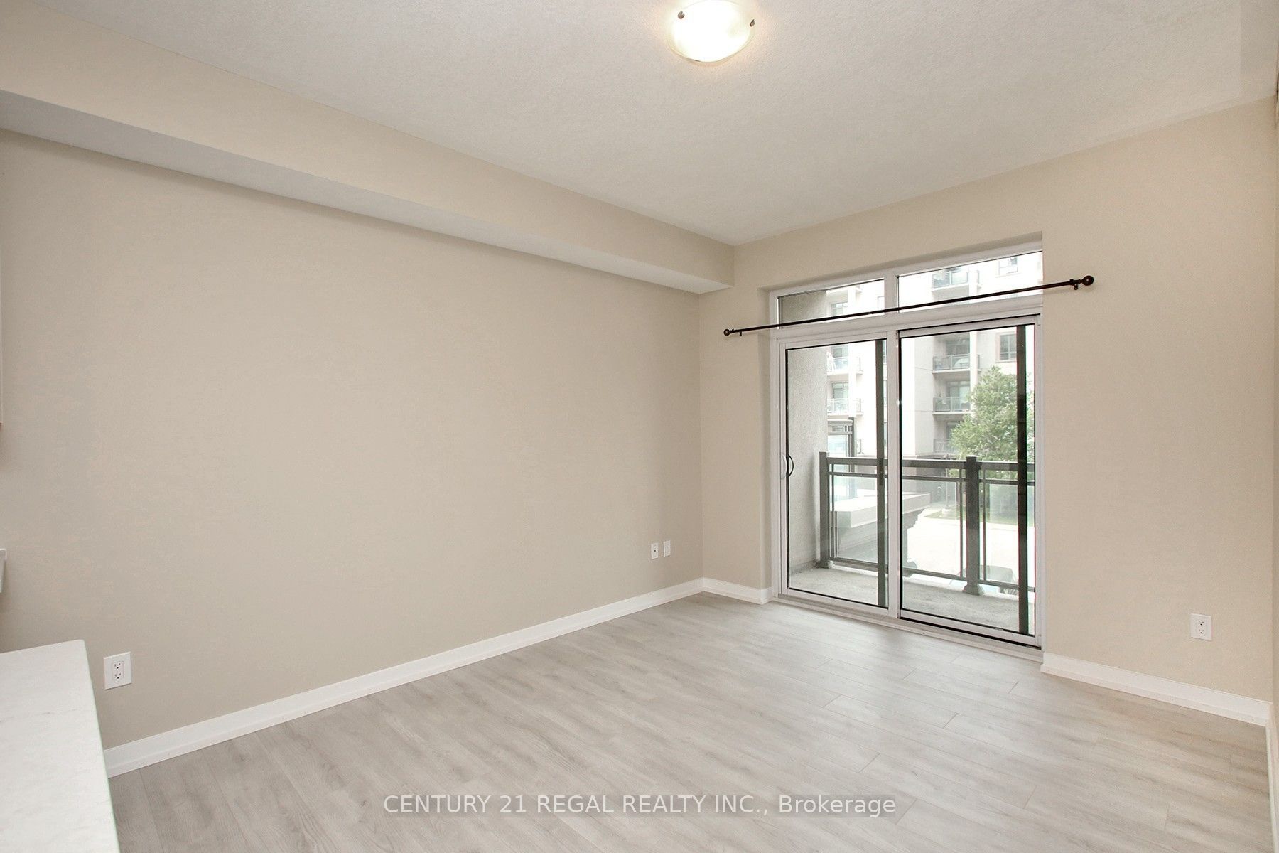 2486 Old Bronte Road 333 Property Photo 6