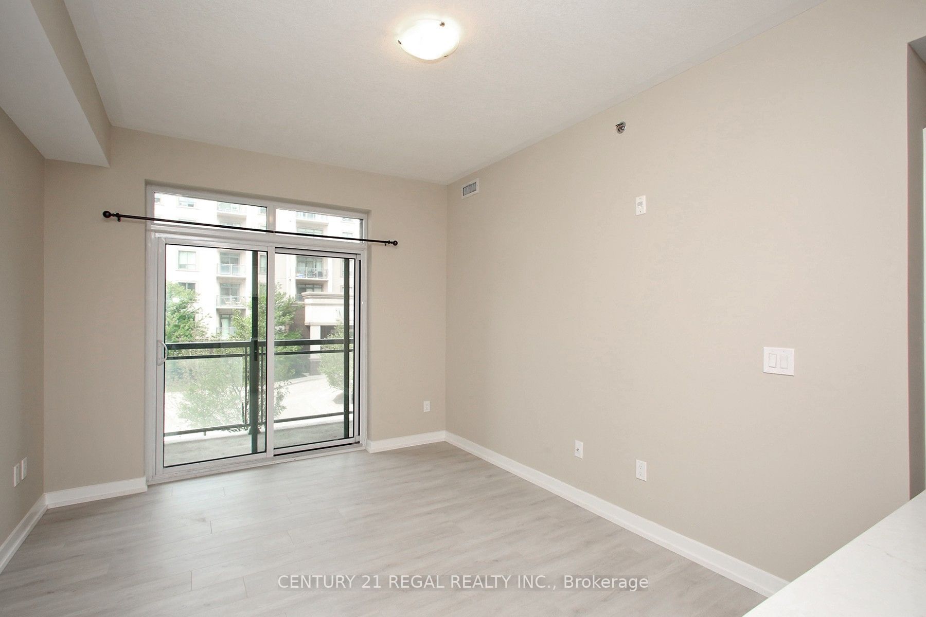 2486 Old Bronte Road 333 Property Photo 8