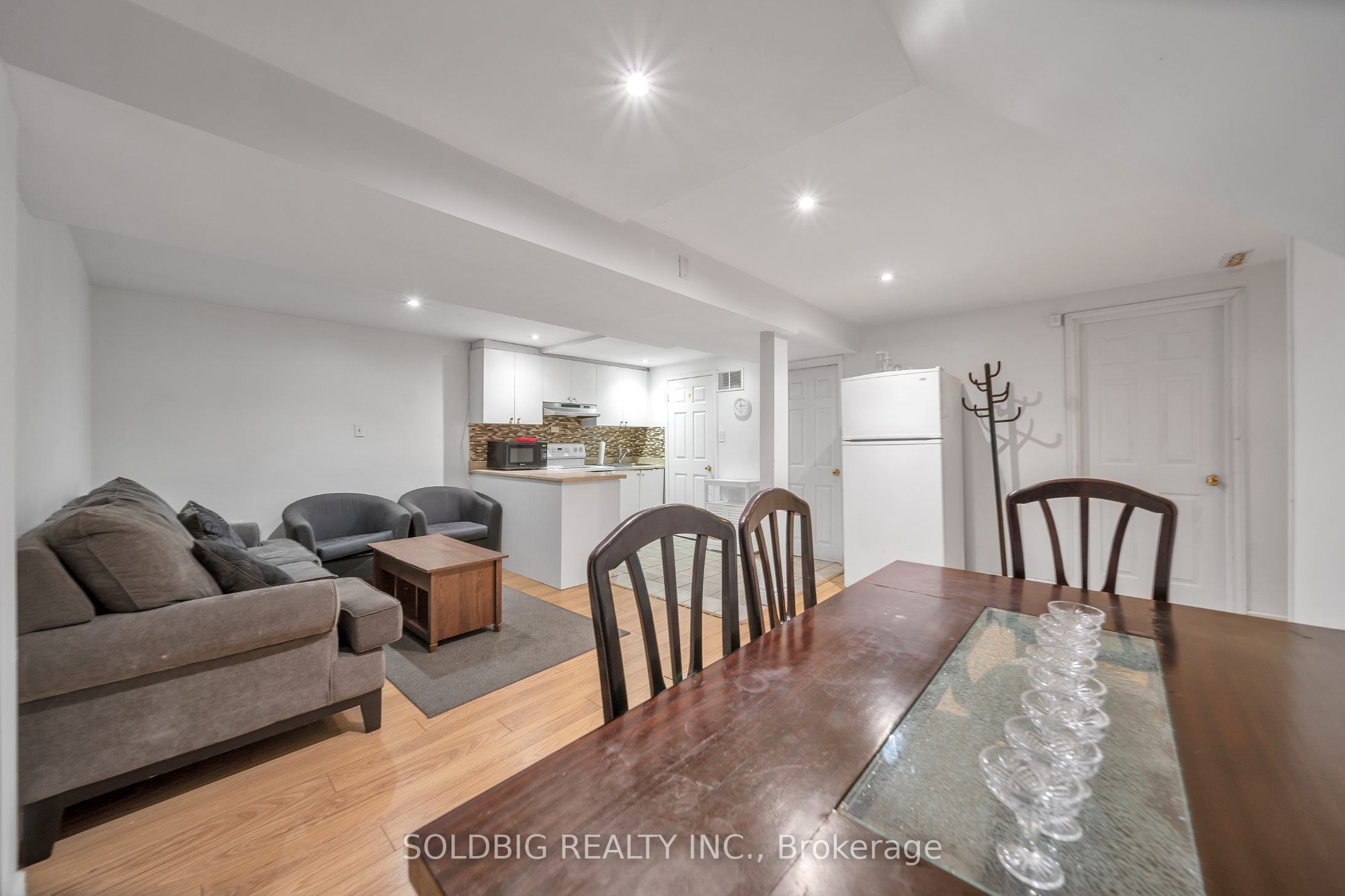 76 Banting Crescent Property Photo 25