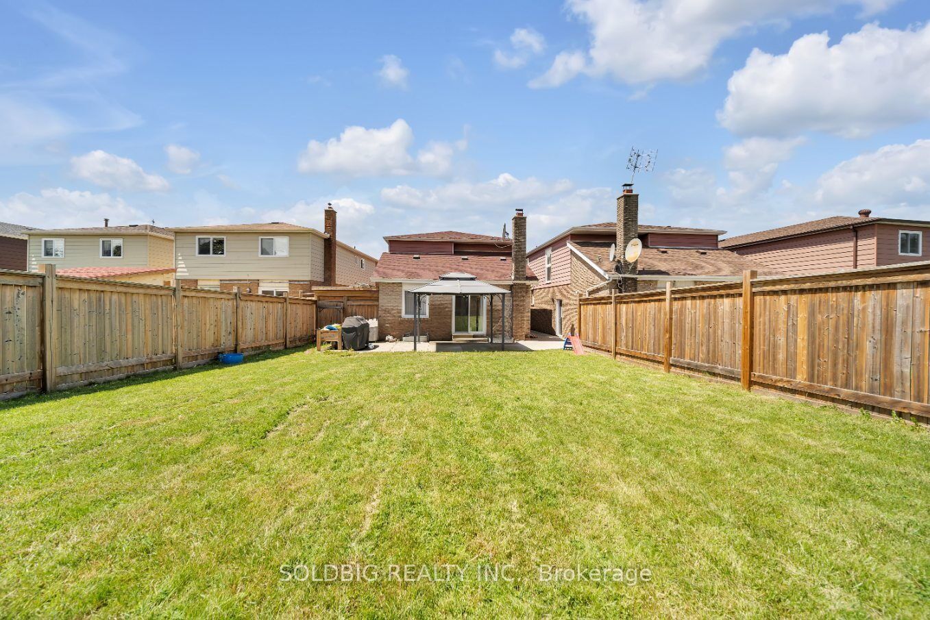 76 Banting Crescent Property Photo 31