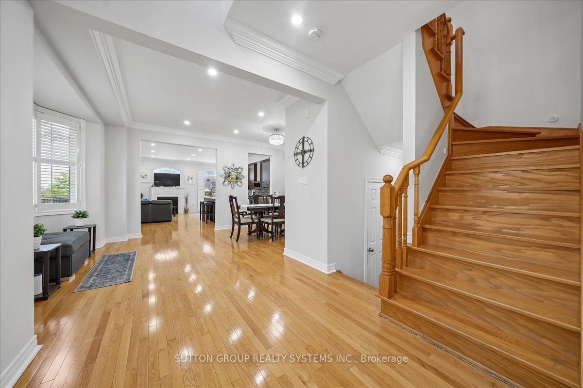 3348 Sunlight Street Property Photo 6