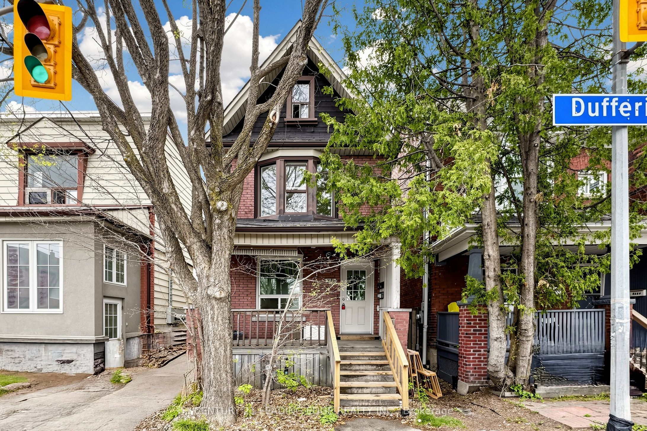 1132 Dufferin Street Property Photo 1
