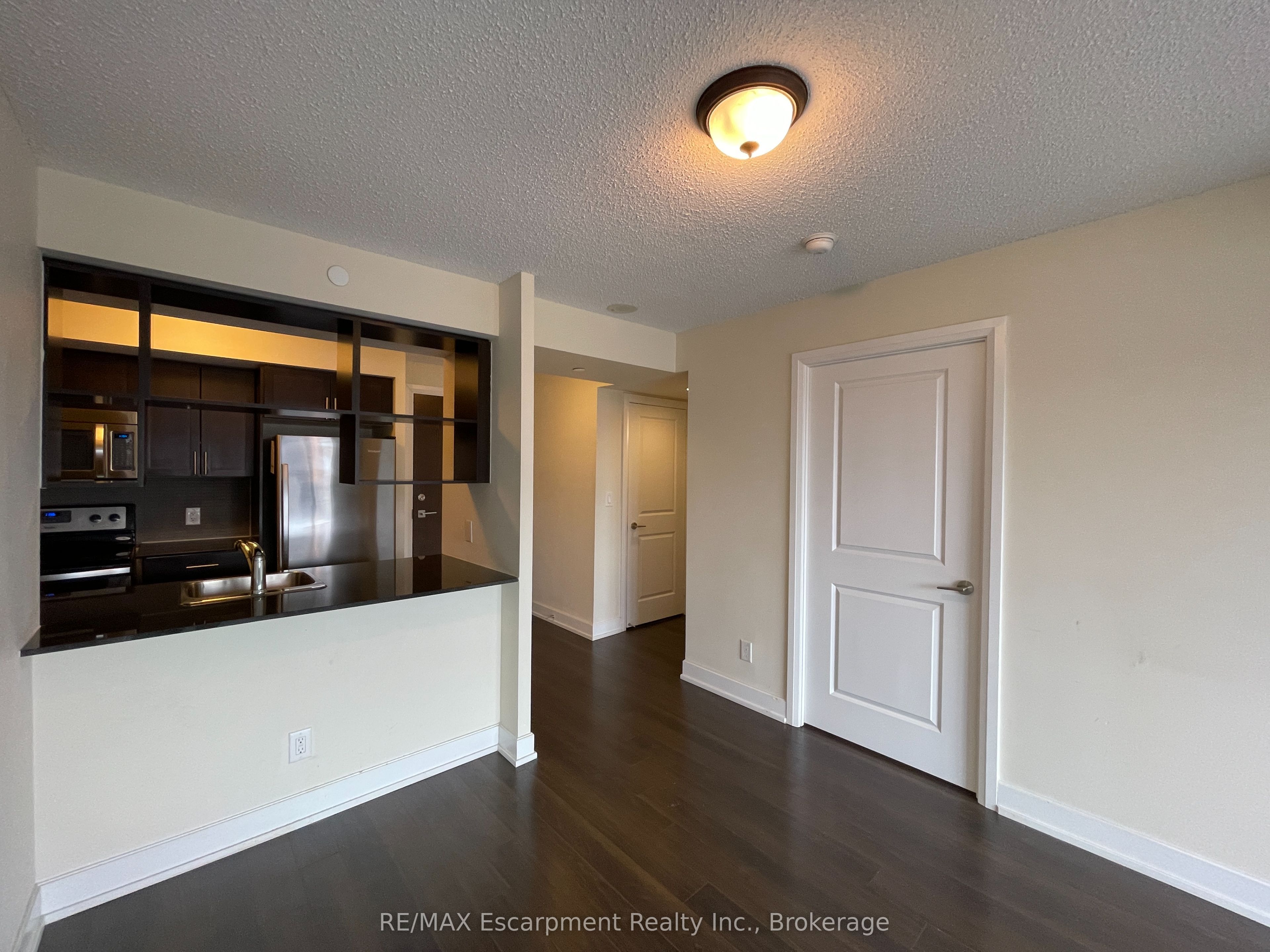 6 Eva Road 907 Property Photo 14