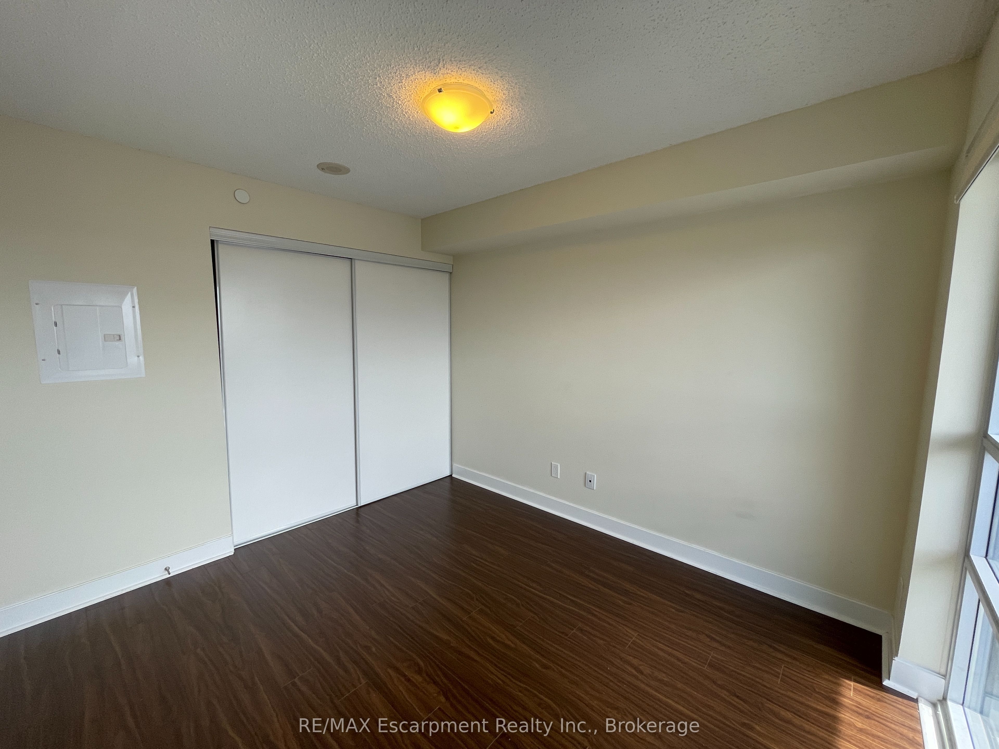 6 Eva Road 907 Property Photo 24