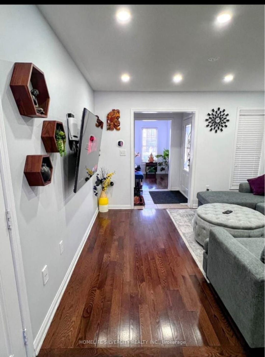 7 Biddens Square Property Photo 3