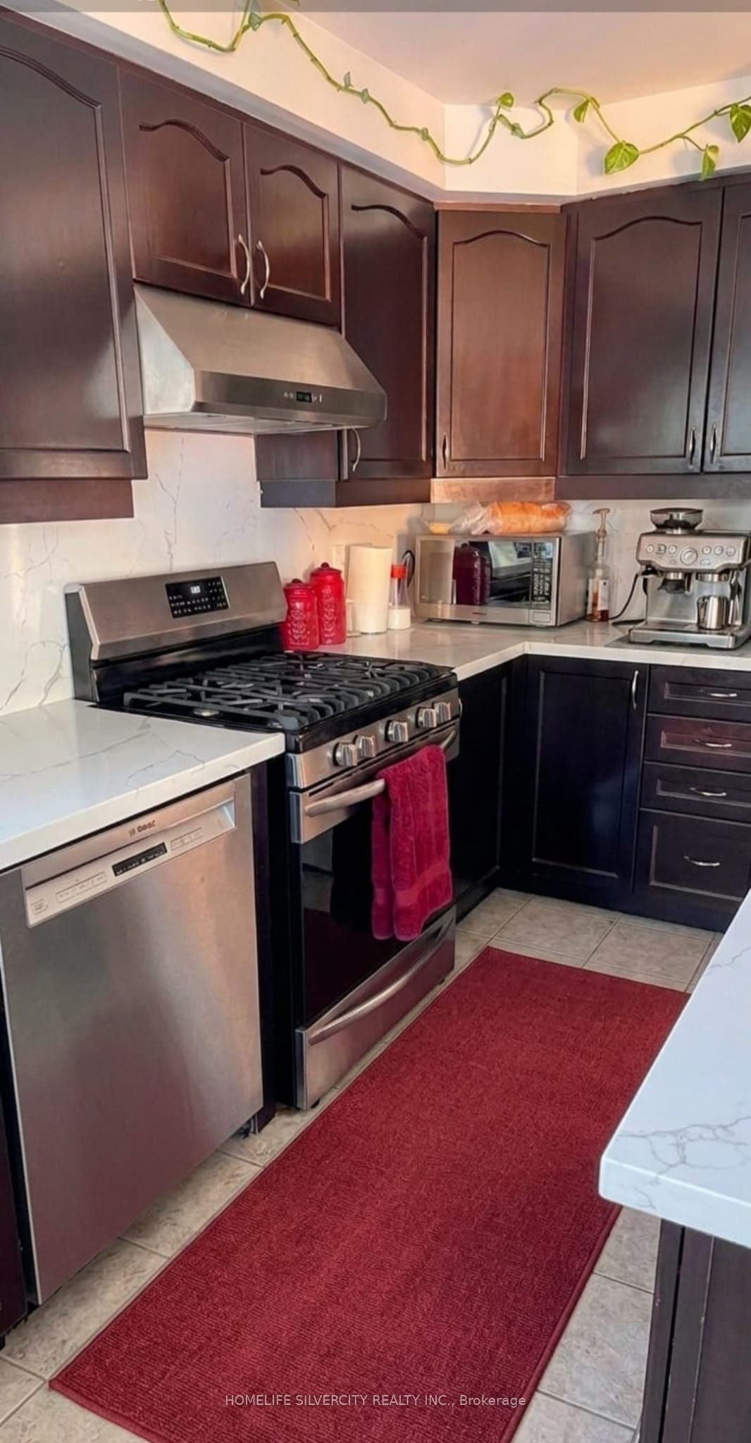 7 Biddens Square Property Photo 6