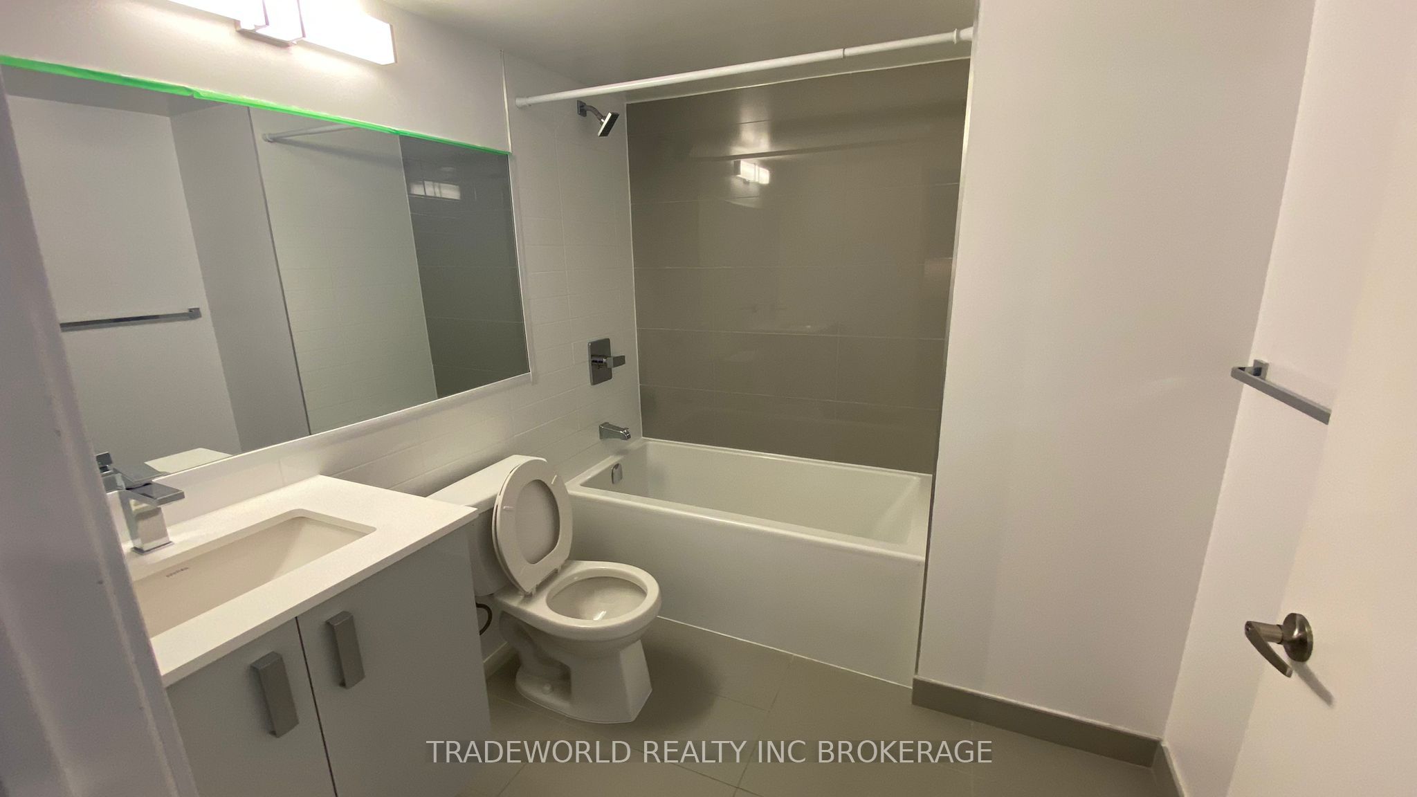 30 Gibbs Road 1201 Property Photo 14