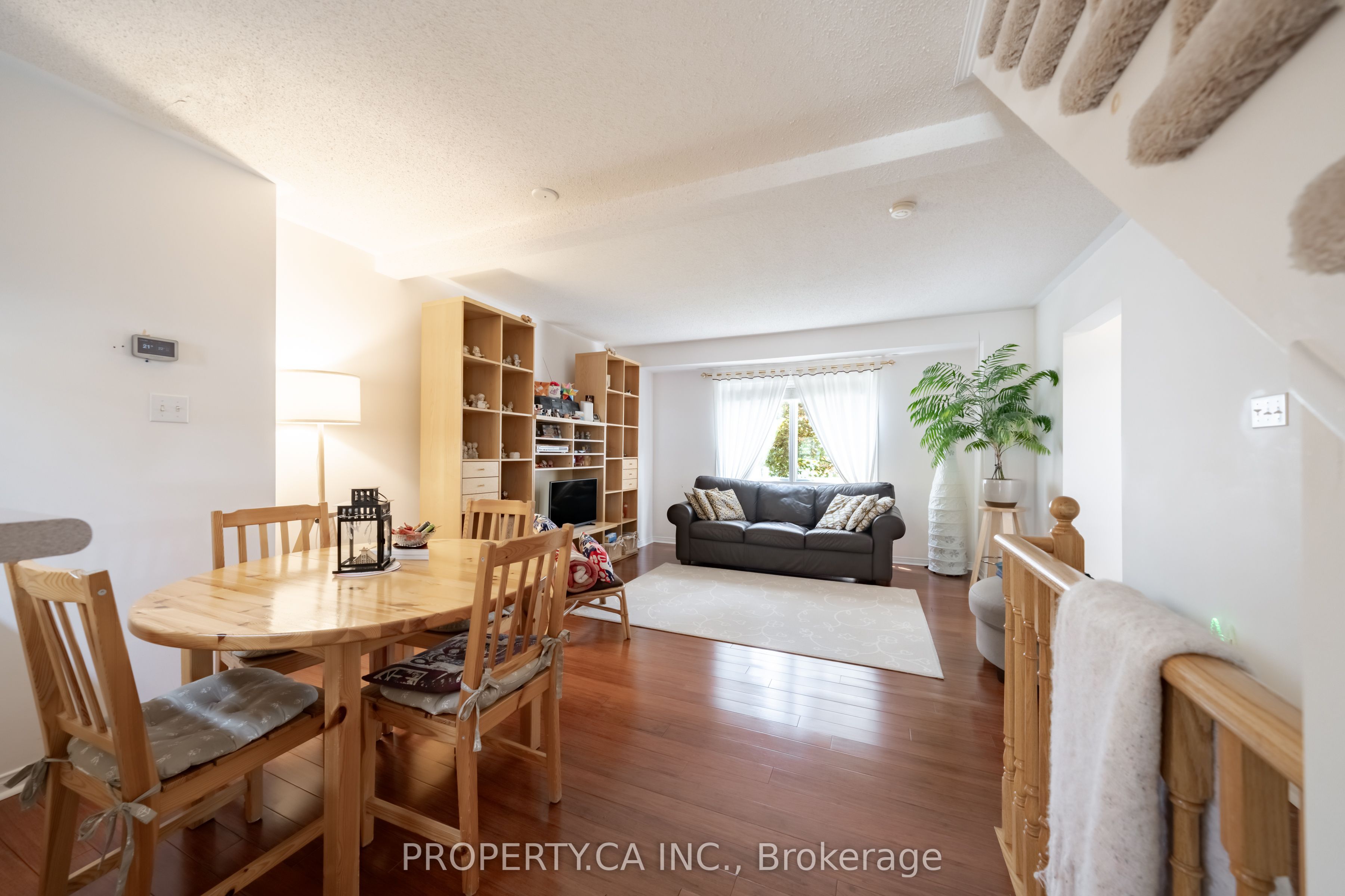 72 Desert Sand Drive Property Photo 14