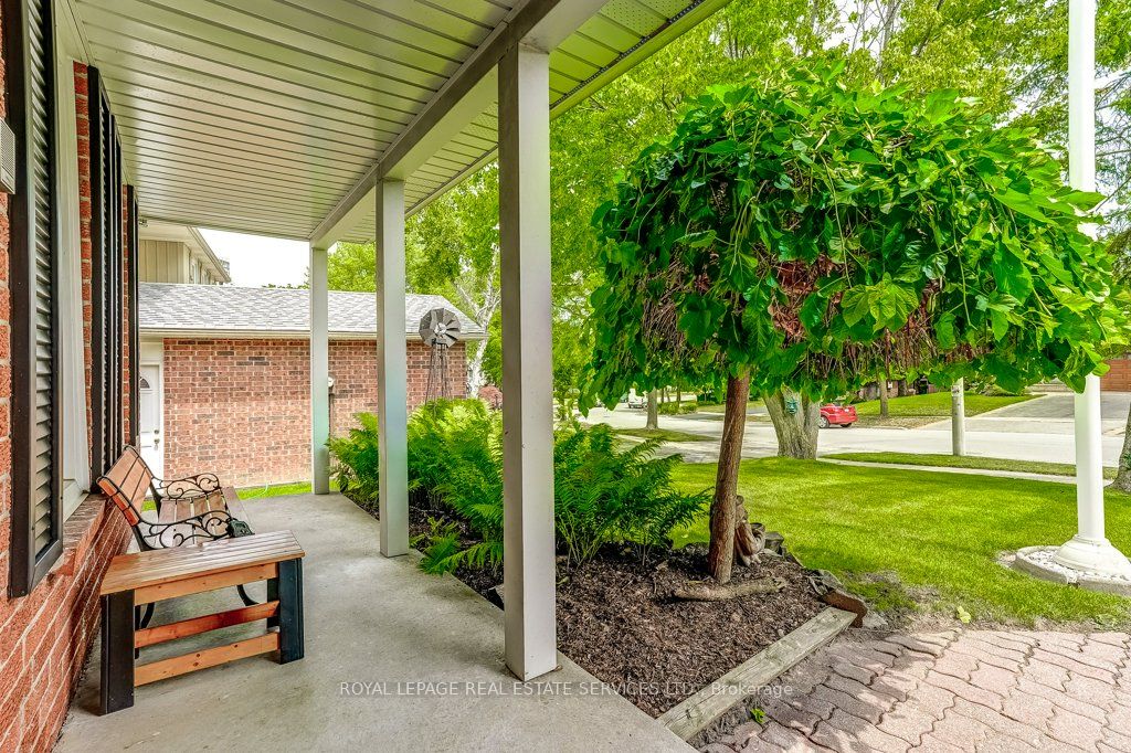 3076 Redstart Drive Property Photo 6