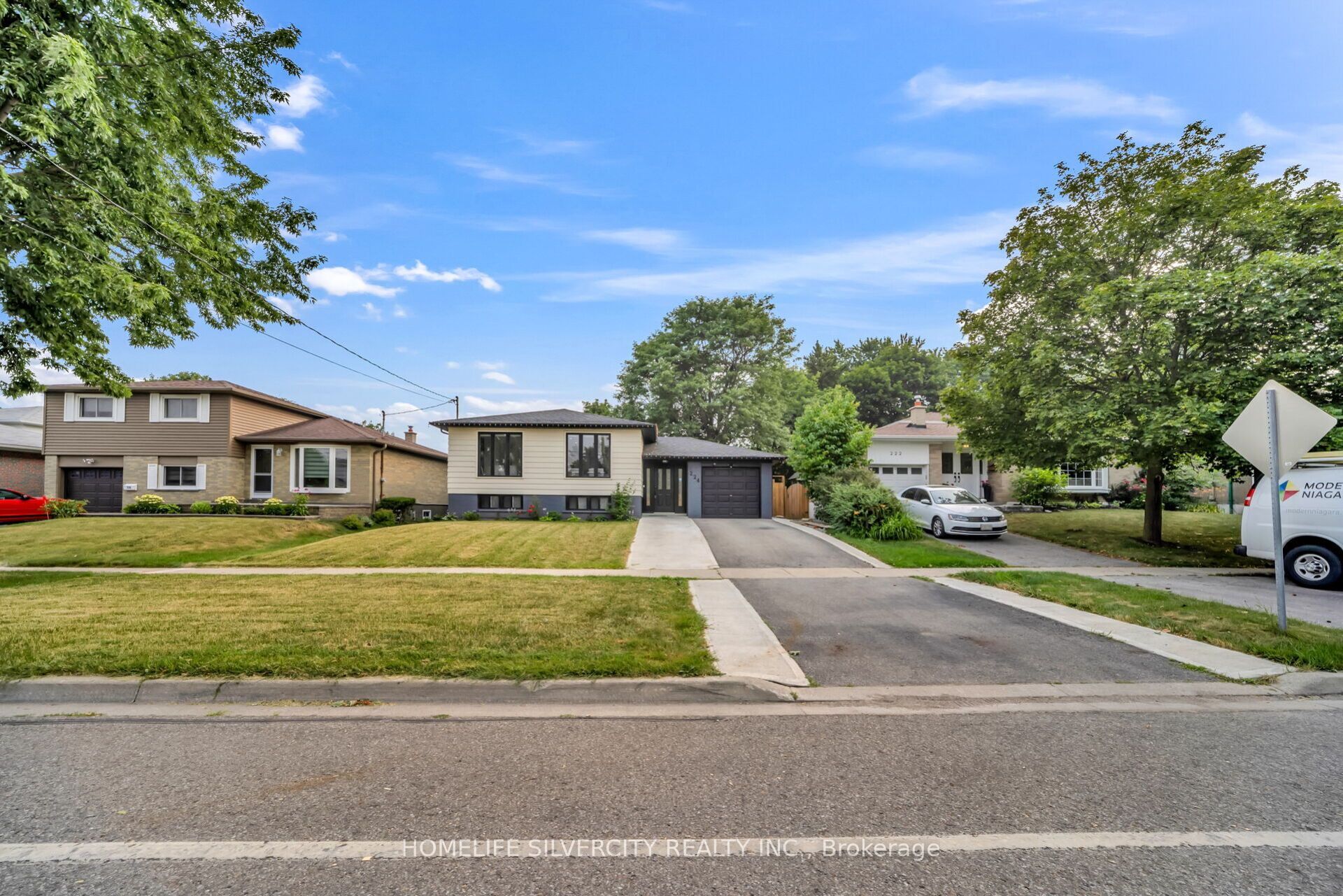 224 Delrex Boulevard Property Photo 2
