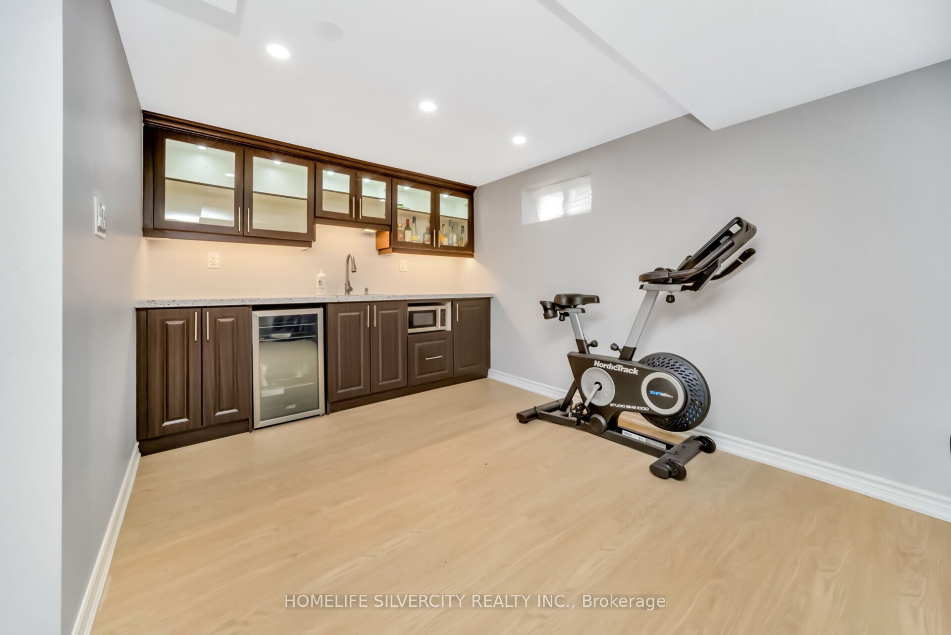 224 Delrex Boulevard Property Photo 36