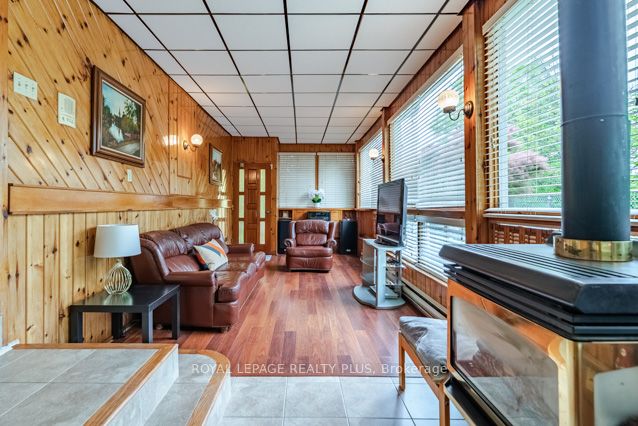 87 Hullmar Drive Property Photo 6