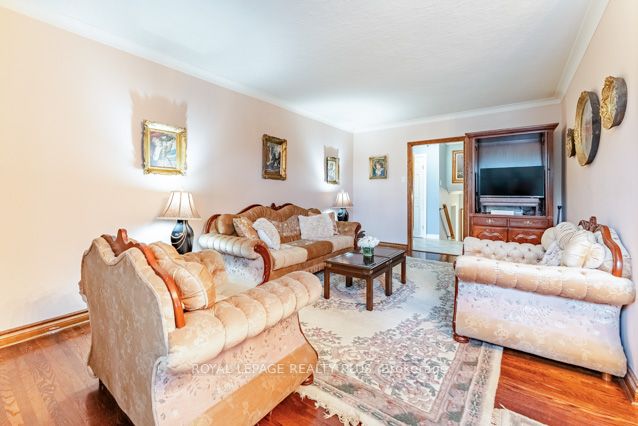 87 Hullmar Drive Property Photo 10