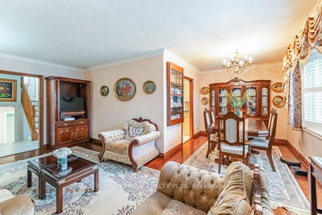 87 Hullmar Drive Property Photo 11