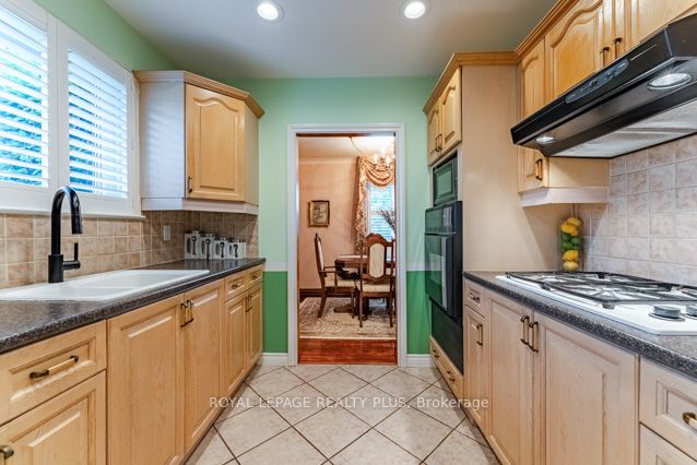 87 Hullmar Drive Property Photo 15