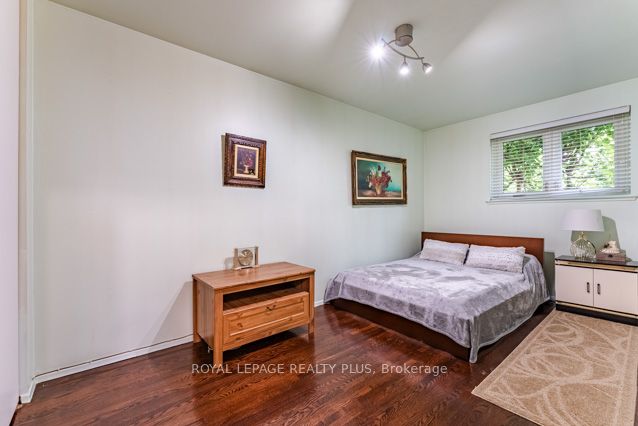 87 Hullmar Drive Property Photo 22