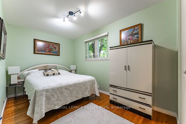 87 Hullmar Drive Property Photo 26