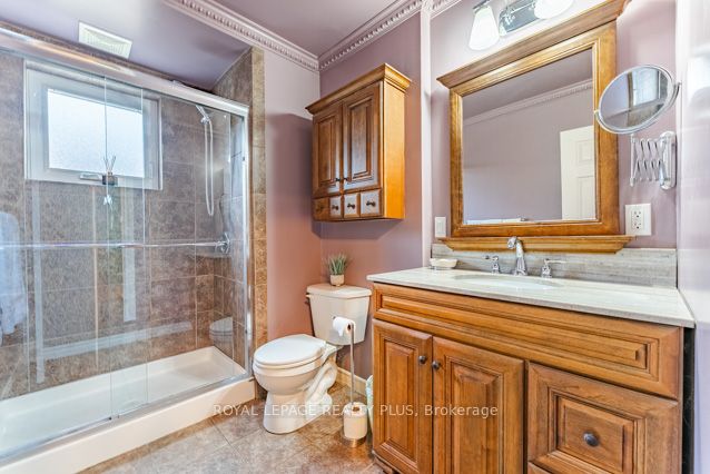 87 Hullmar Drive Property Photo 28