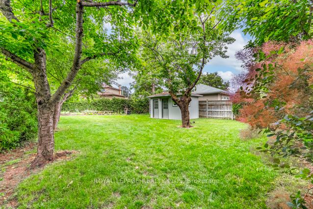 87 Hullmar Drive Property Photo 36