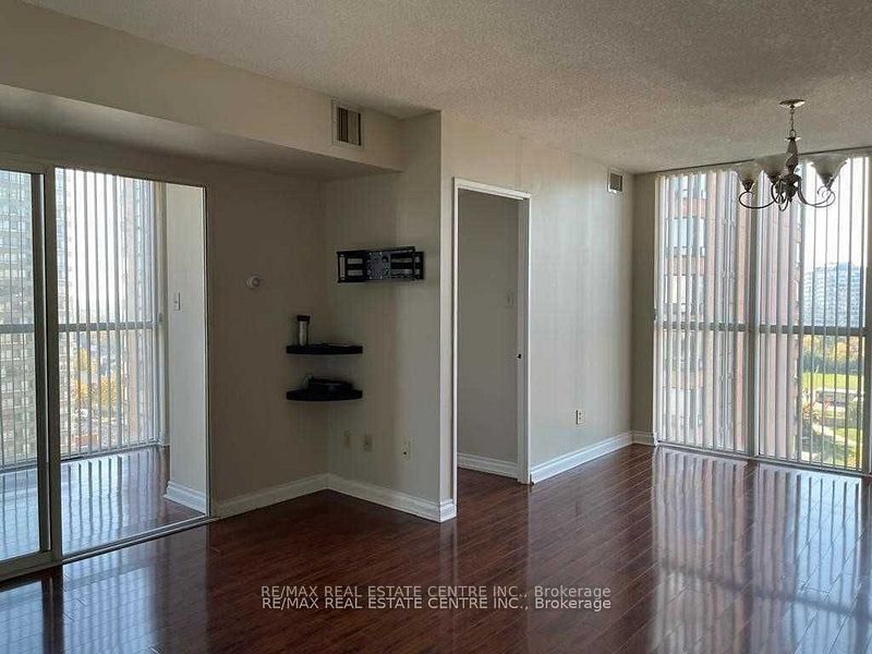 265 Enfield Place 1403 Property Photo 6