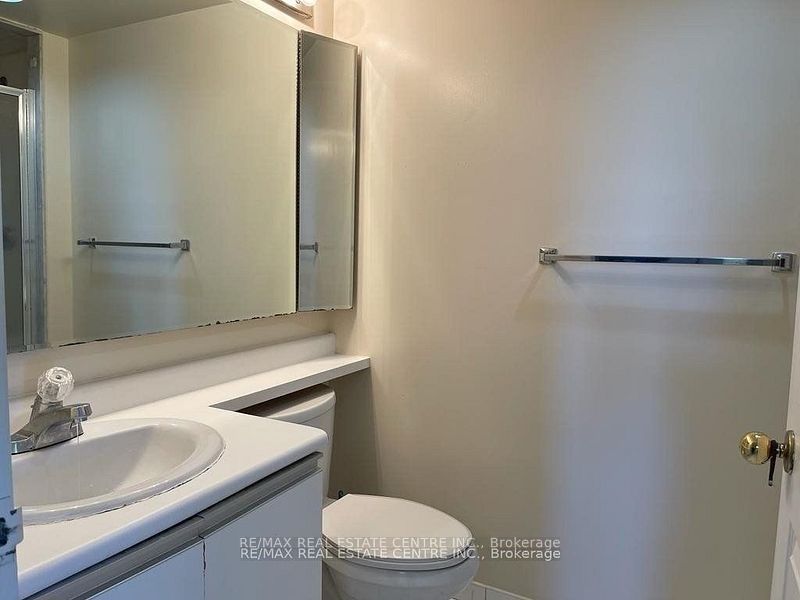 265 Enfield Place 1403 Property Photo 15