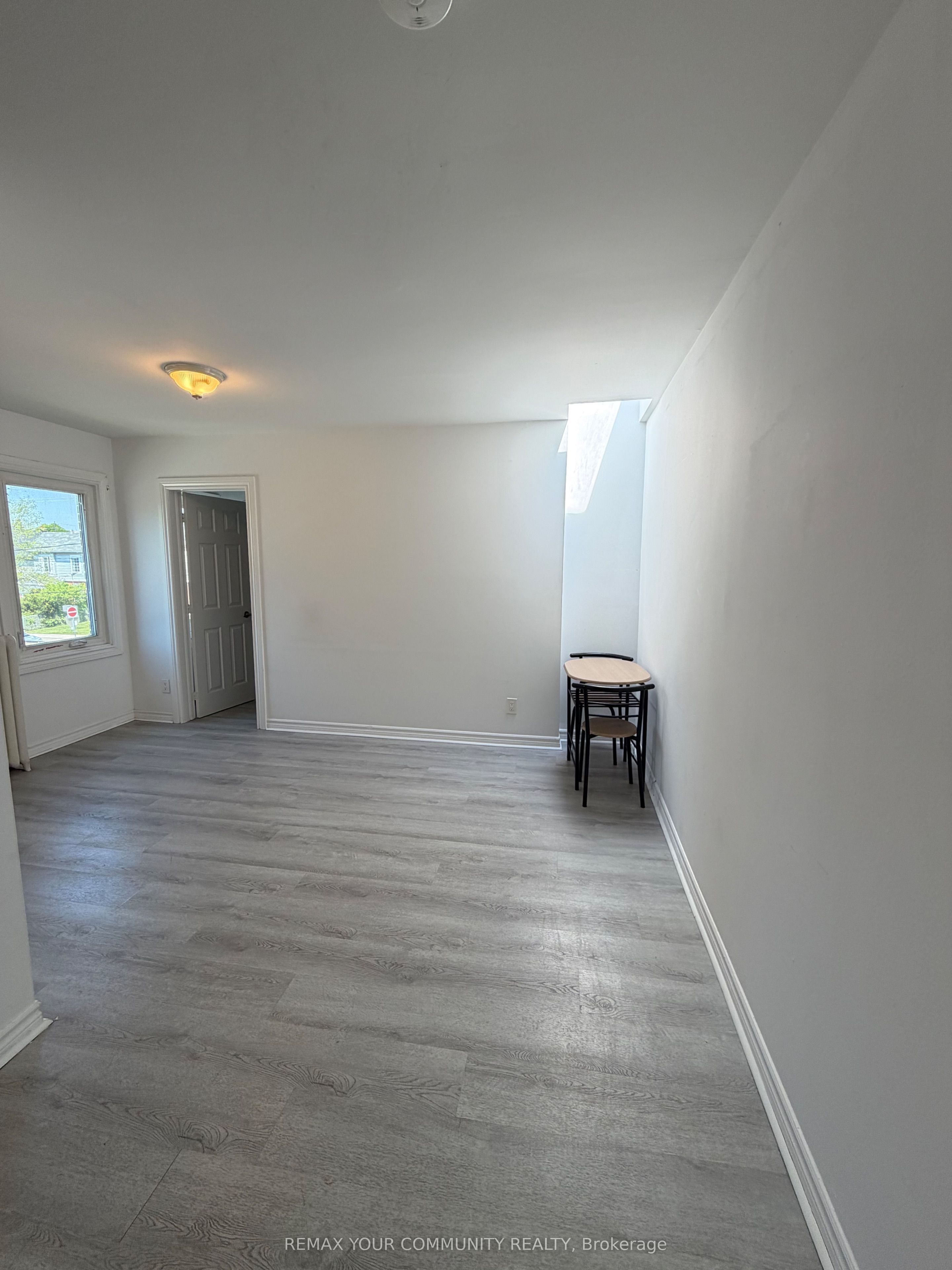 129 Morrison Avenue 2nd Floor Property Photo 6