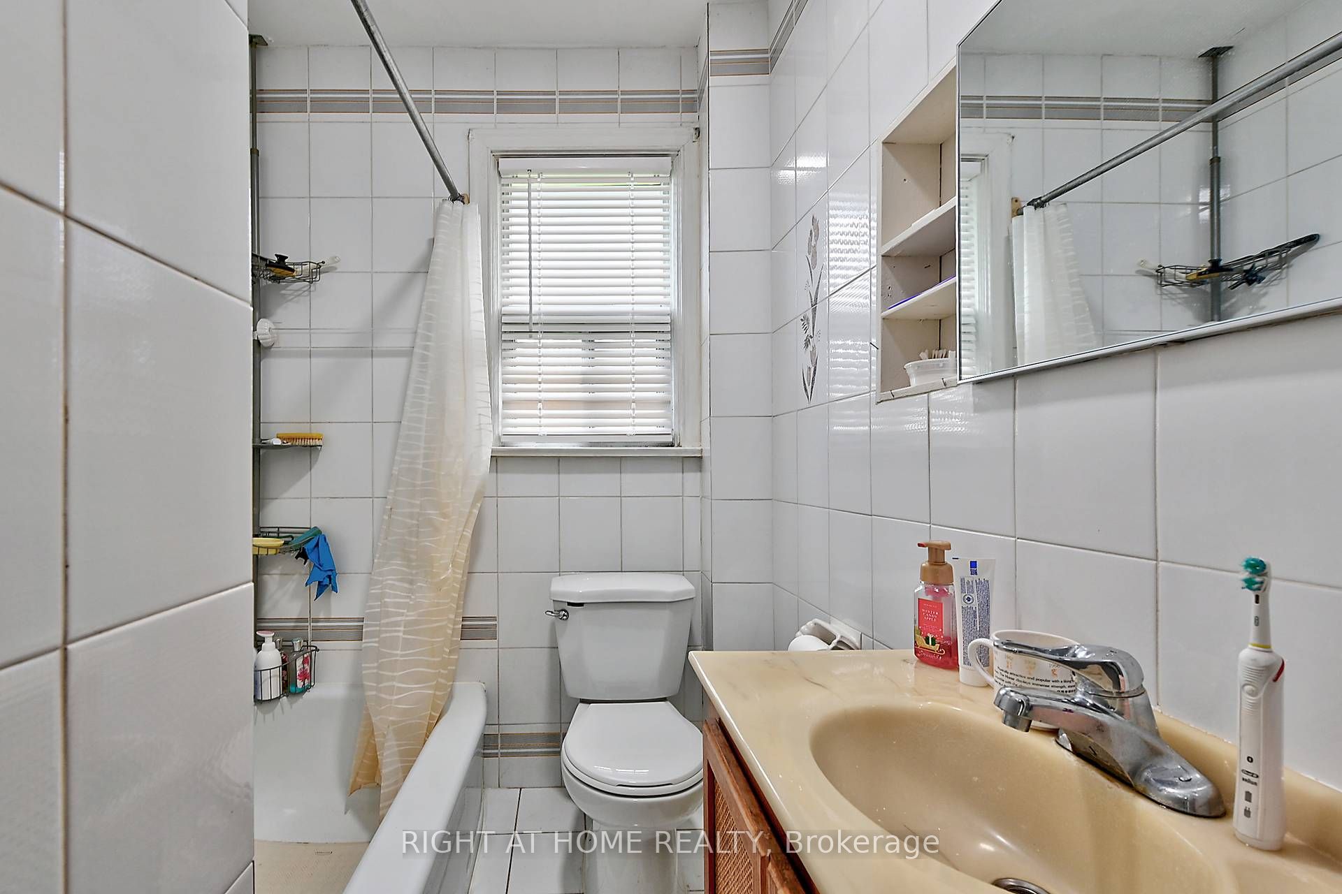 34 William Cragg Drive Property Photo 6