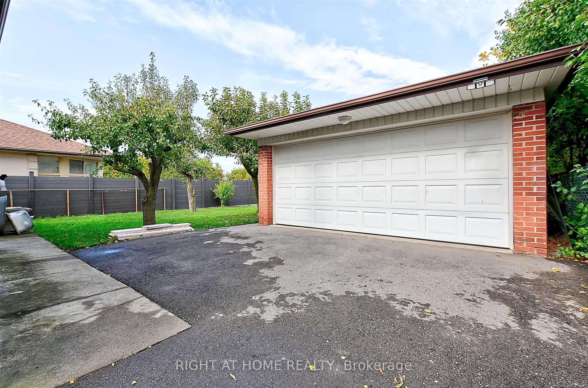 34 William Cragg Drive Property Photo 10