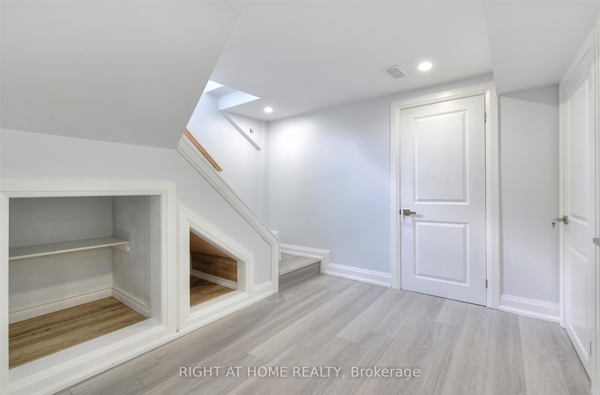 34 William Cragg Drive Property Photo 12