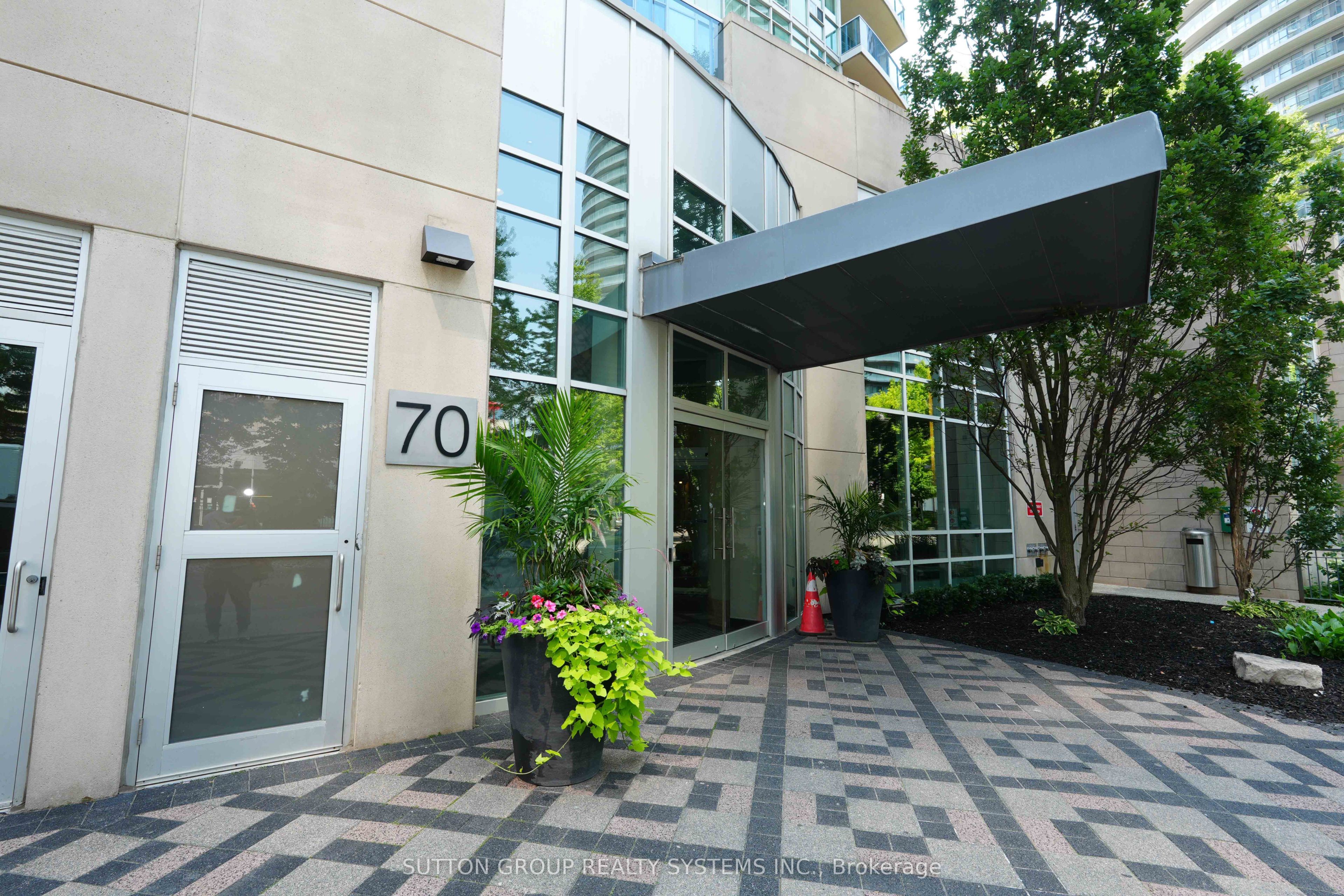 70 Absolute Avenue 1209 Property Photo 1