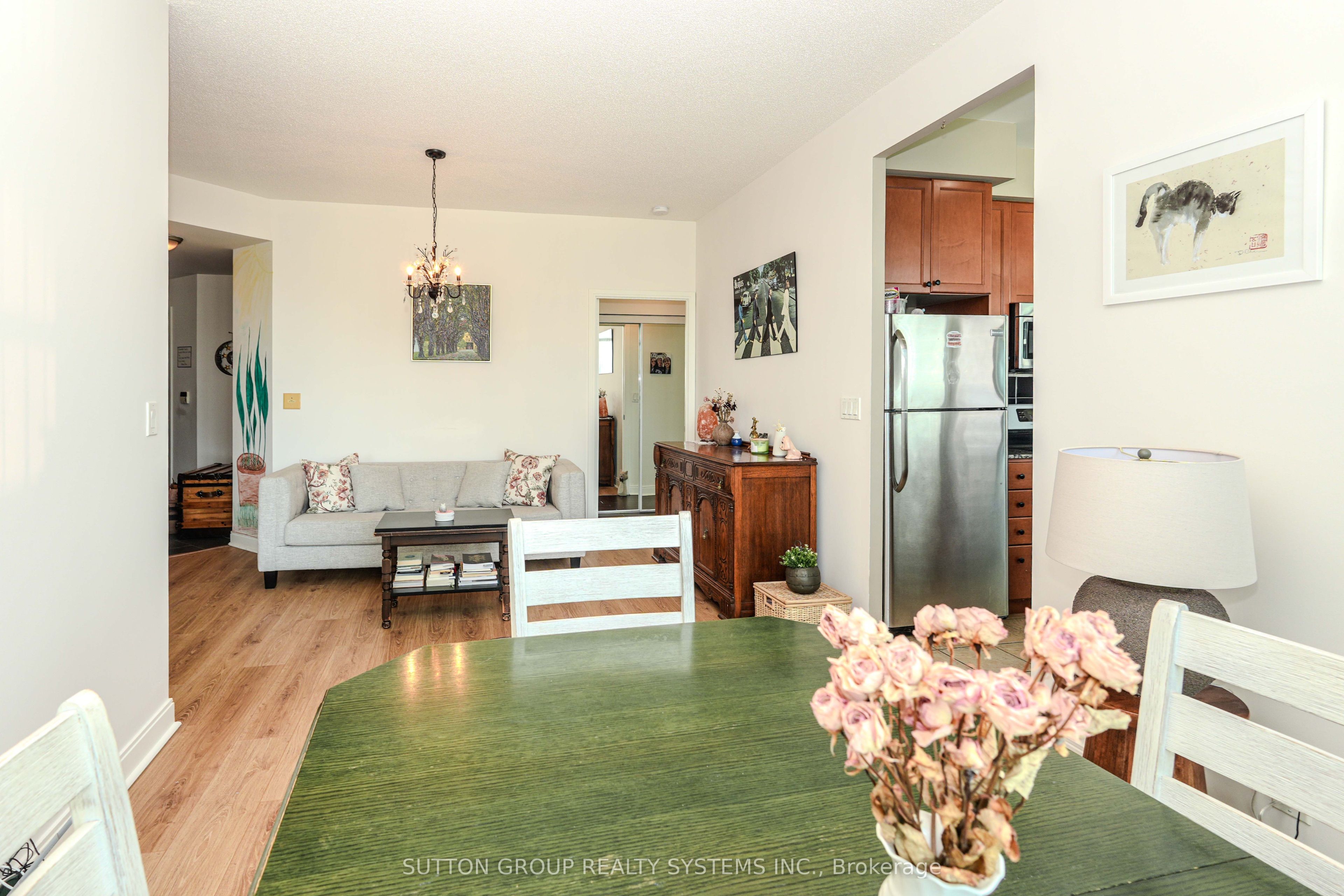 70 Absolute Avenue 1209 Property Photo 9